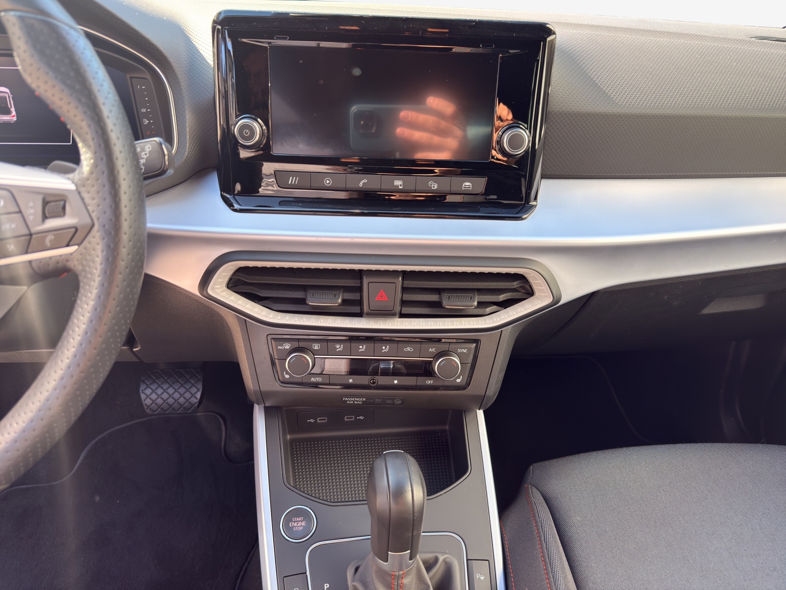 SEAT Arona 1.0 TSI Eco FR DSG-image-10