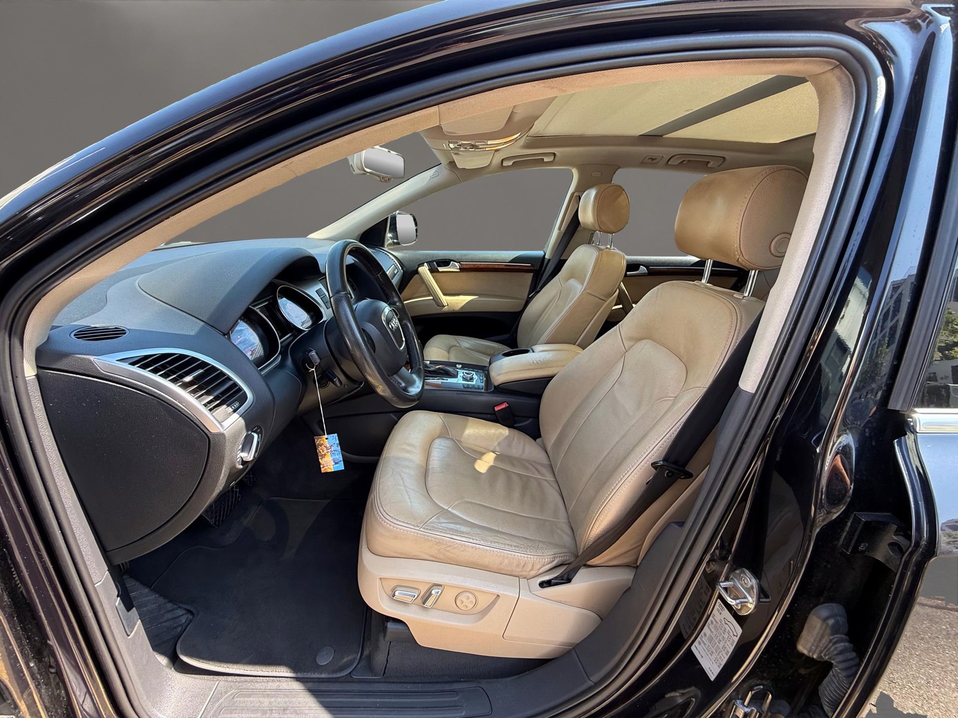 AUDI Q7 3.0 TDI quattro tiptronic-image-11