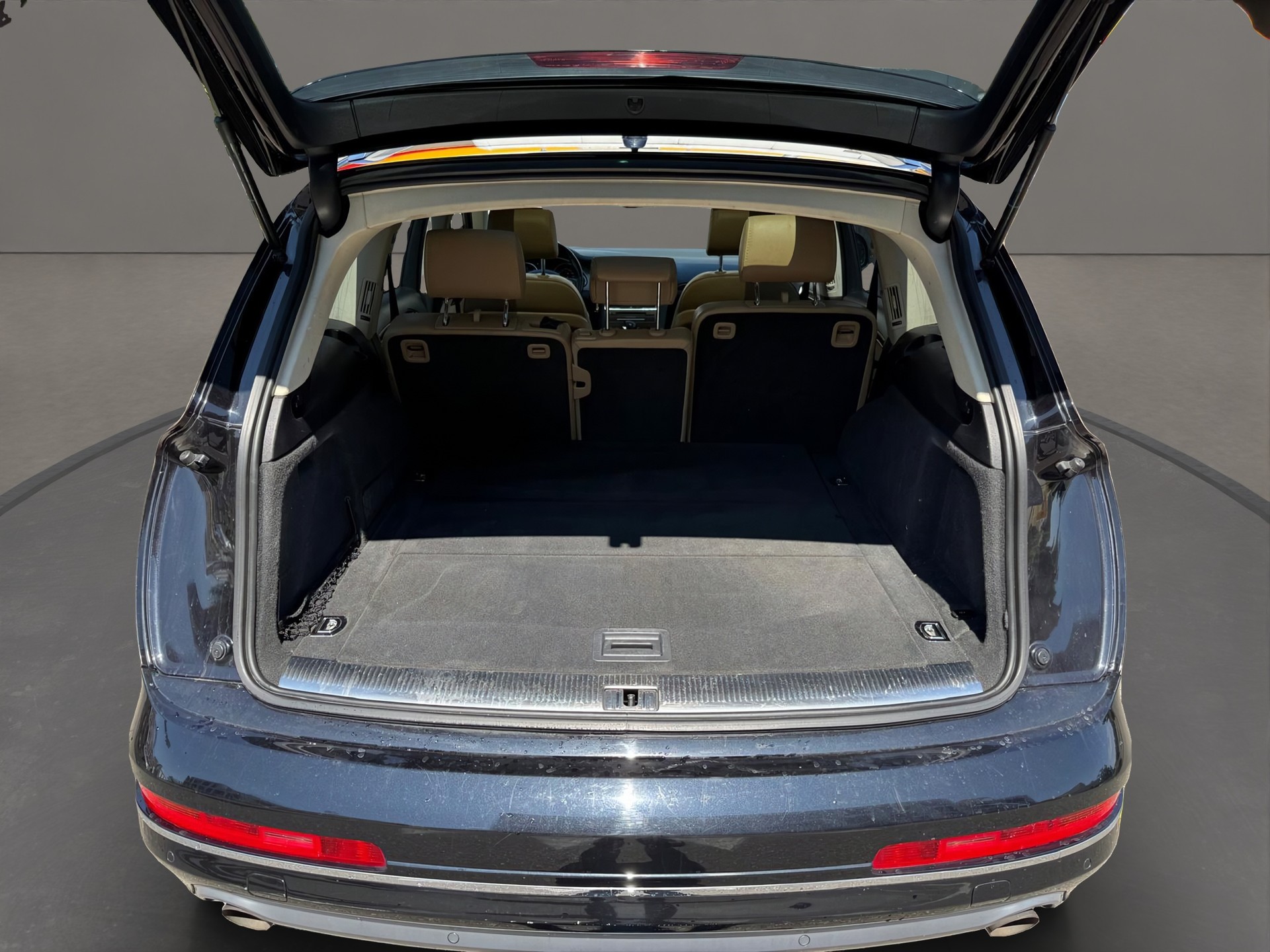 AUDI Q7 3.0 TDI quattro tiptronic-image-14