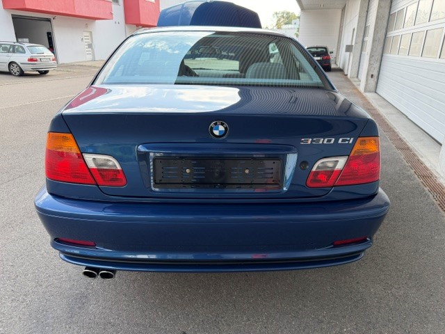 BMW 330Ci Coupé-image-5