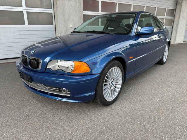 BMW 330Ci Coupé-image-0