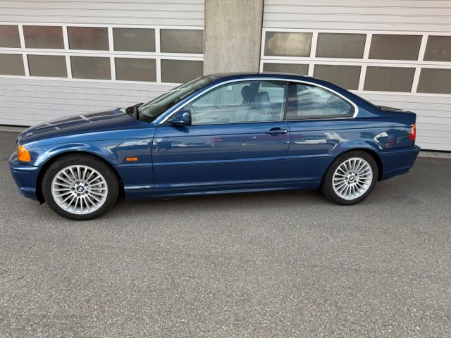 BMW 330Ci Coupé-image-1