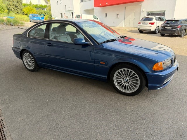 BMW 330Ci Coupé-image-2
