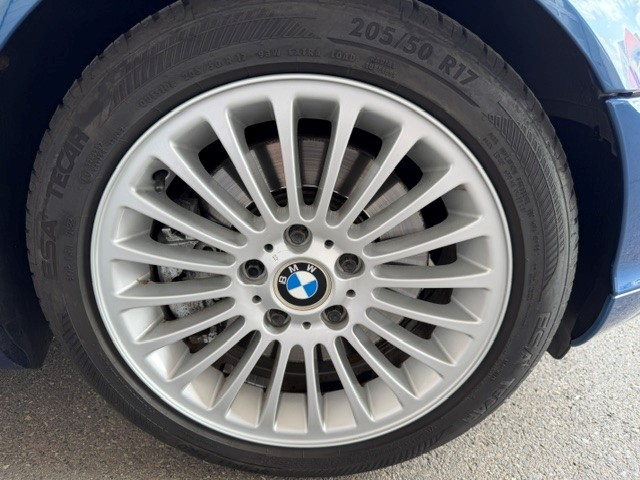BMW 330Ci Coupé-image-7