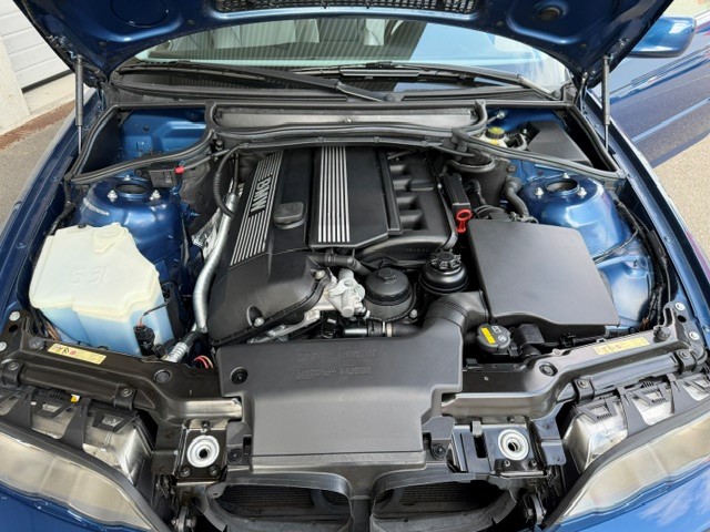 BMW 330Ci Coupé-image-4