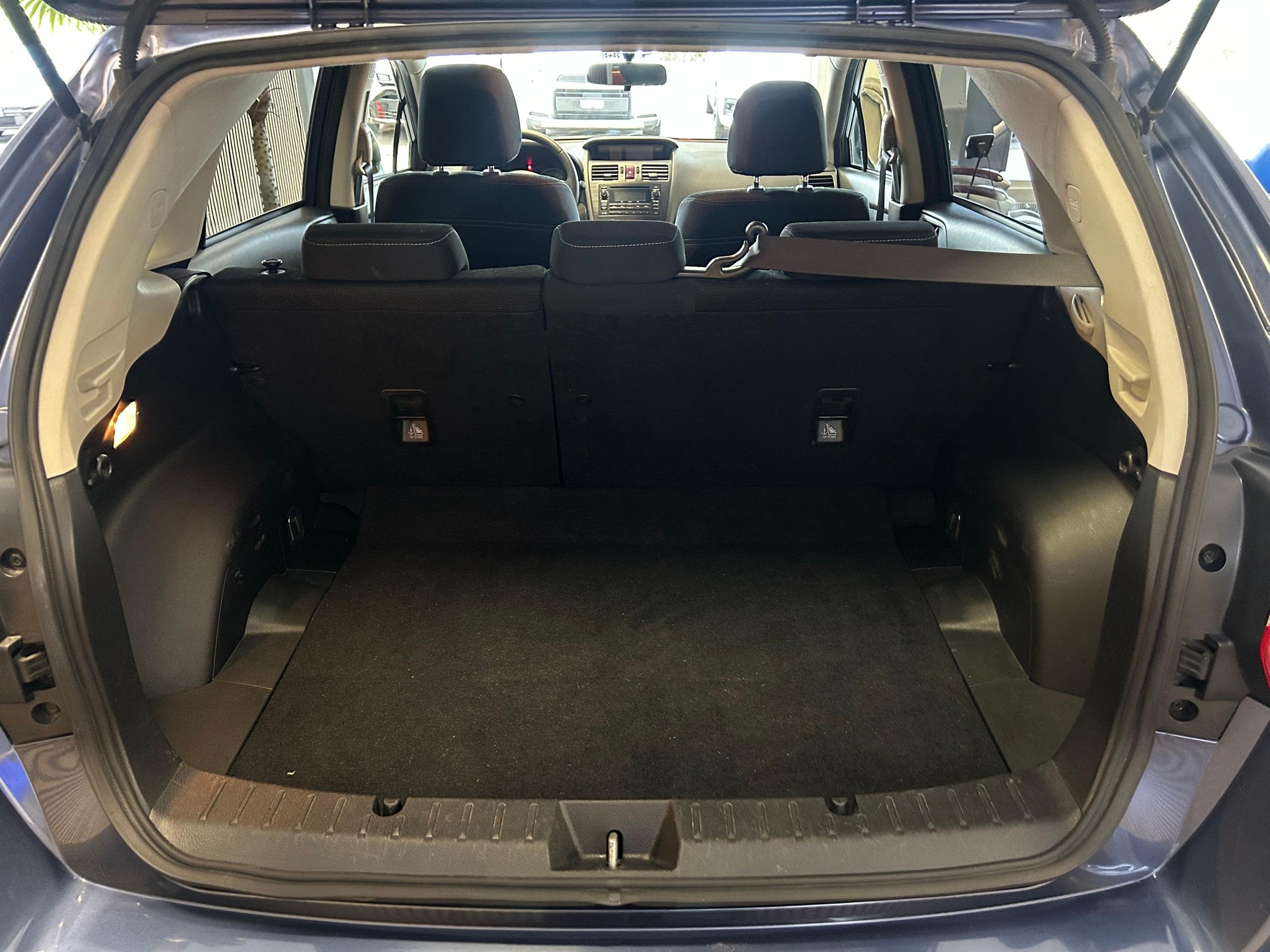 SUBARU XV 2.0i Swiss Two-image-15