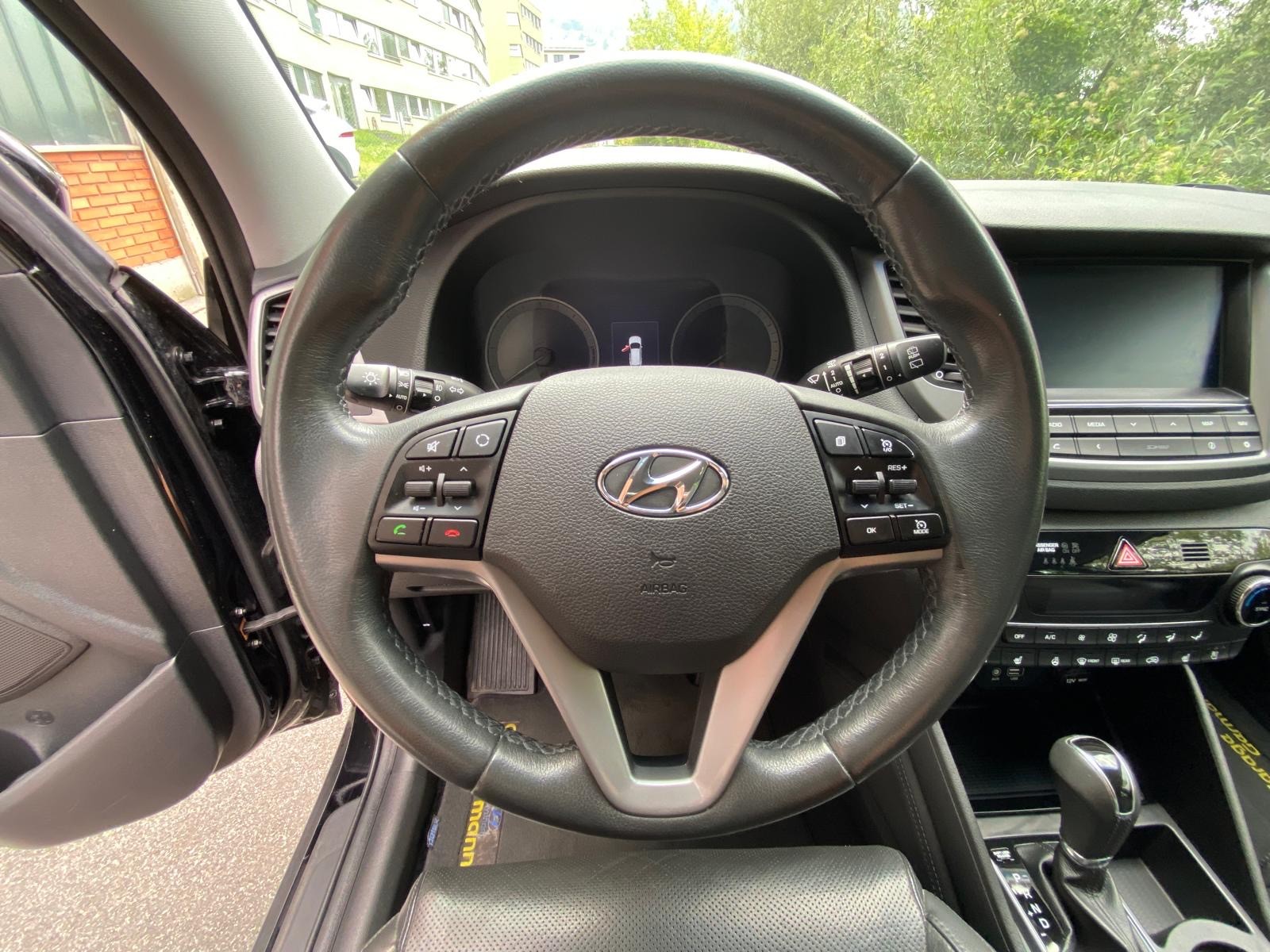 HYUNDAI Tucson 2.0 CRDI Vertex 4WD Automatic-image-6