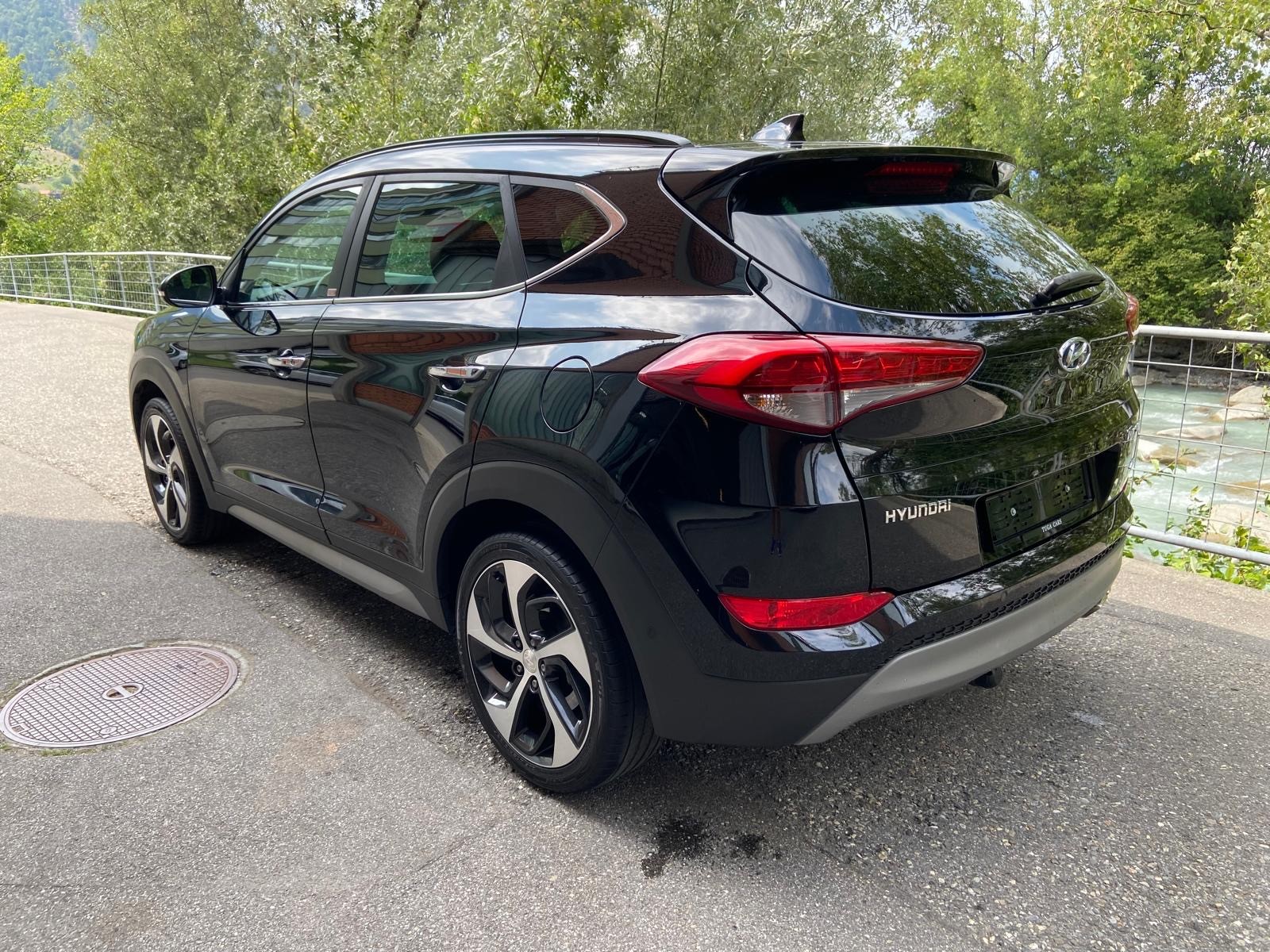 HYUNDAI Tucson 2.0 CRDI Vertex 4WD Automatic-image-2