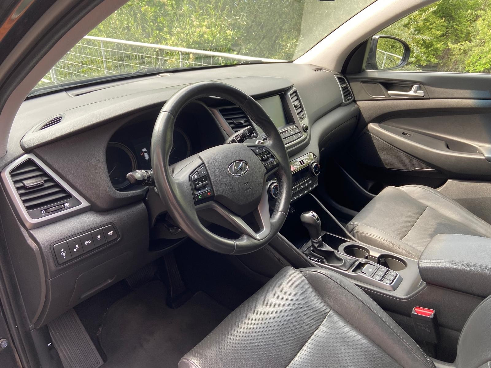 HYUNDAI Tucson 2.0 CRDI Vertex 4WD Automatic-image-5