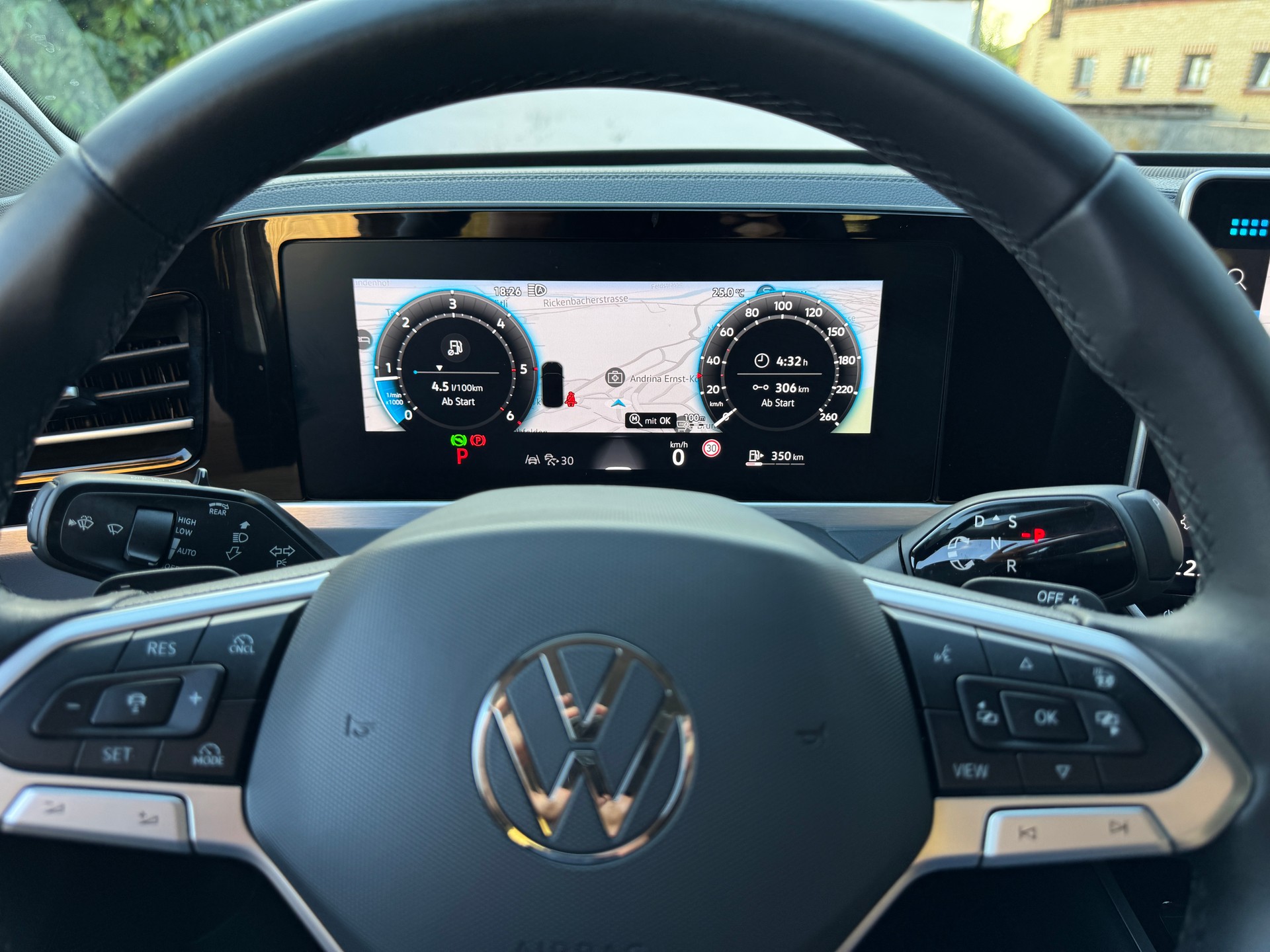 VW Passat 2.0 TDI BMT Elegance DSG-image-13