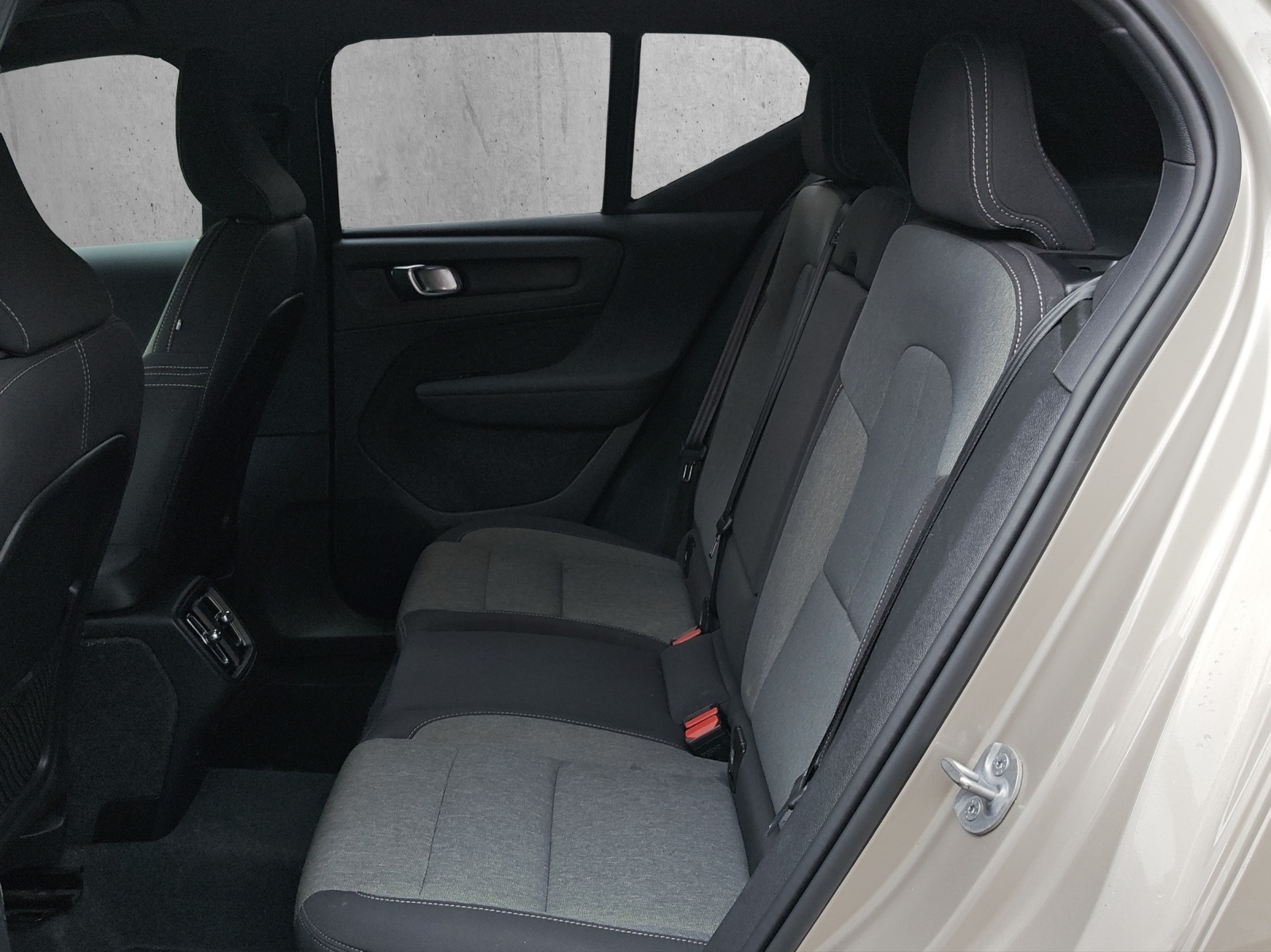 VOLVO XC40 1.5 T2 XCITE-image-12