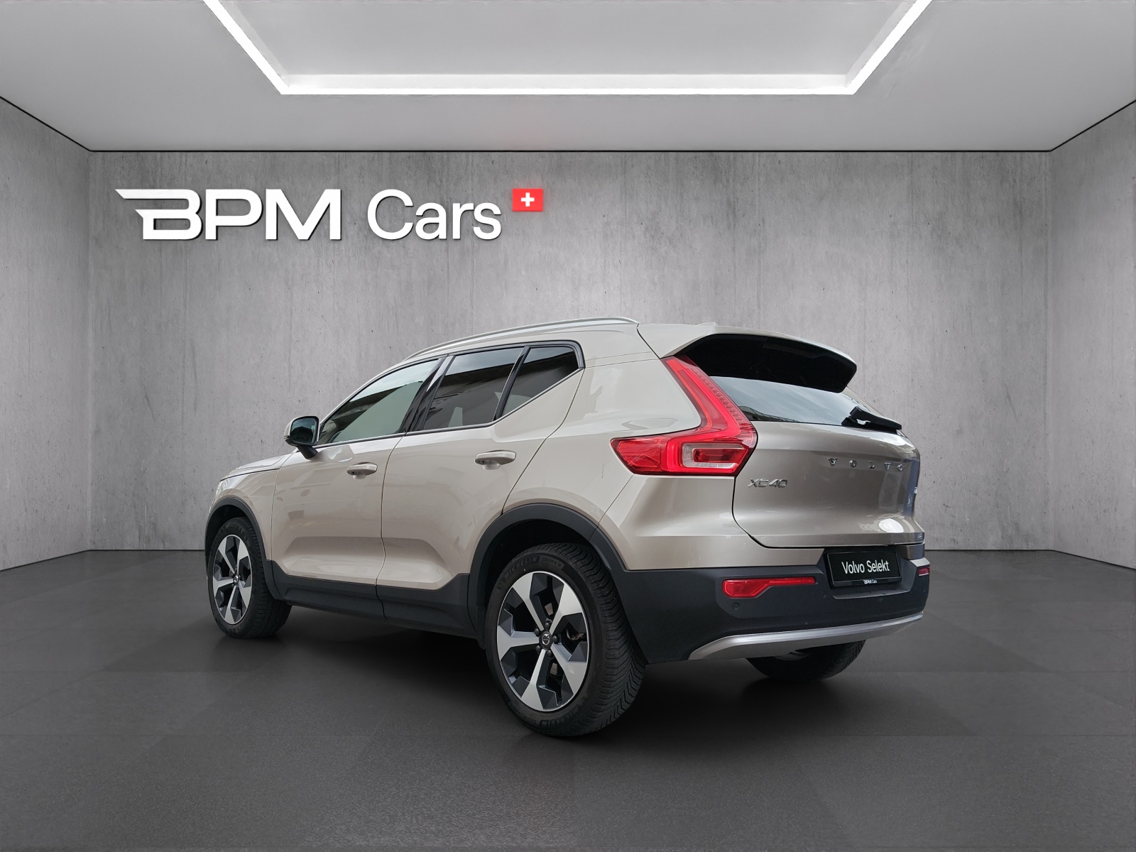 VOLVO XC40 1.5 T2 XCITE-image-4