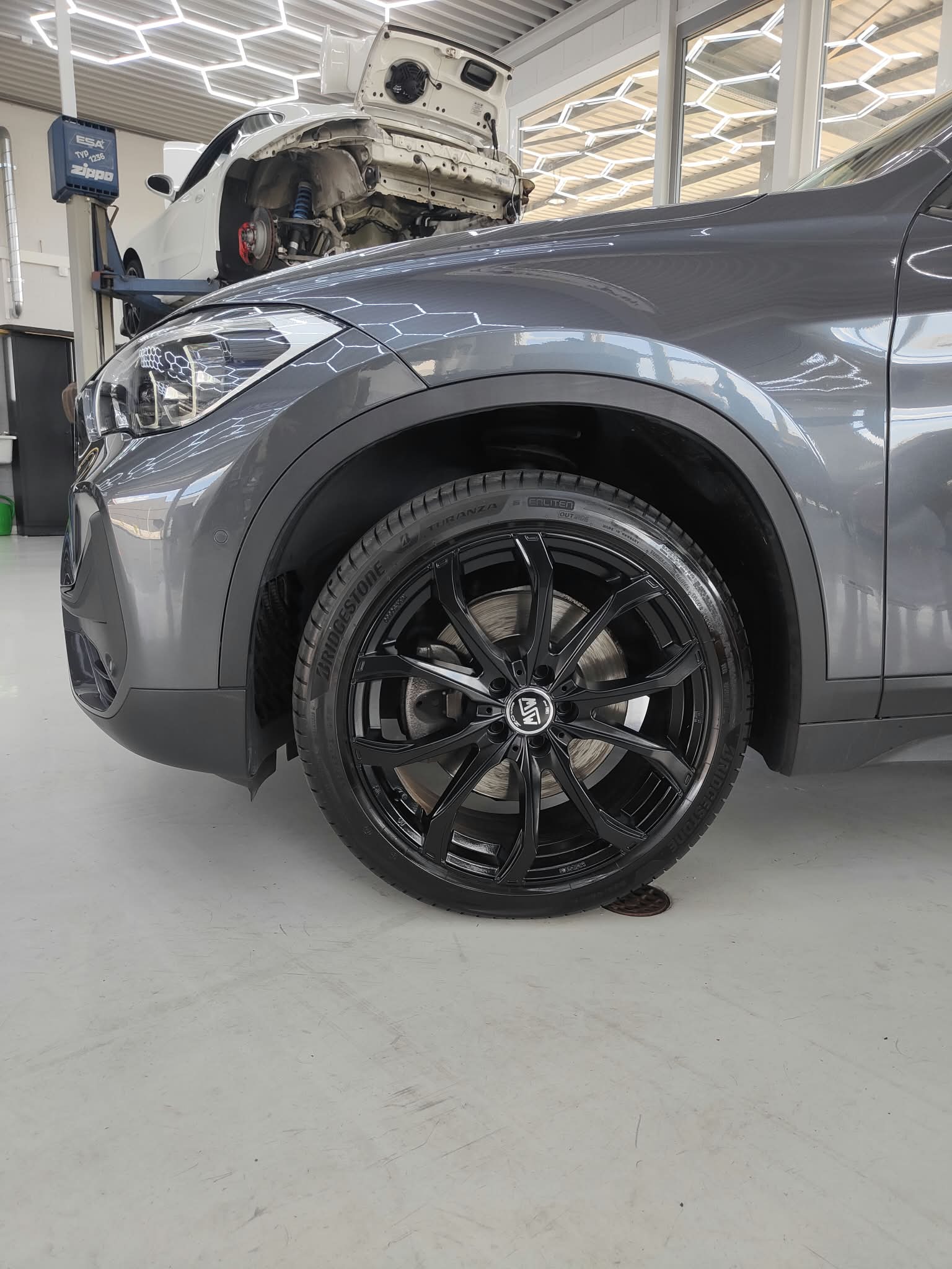 BMW X1 xDrive 20i Sport Line Steptronic-image-8