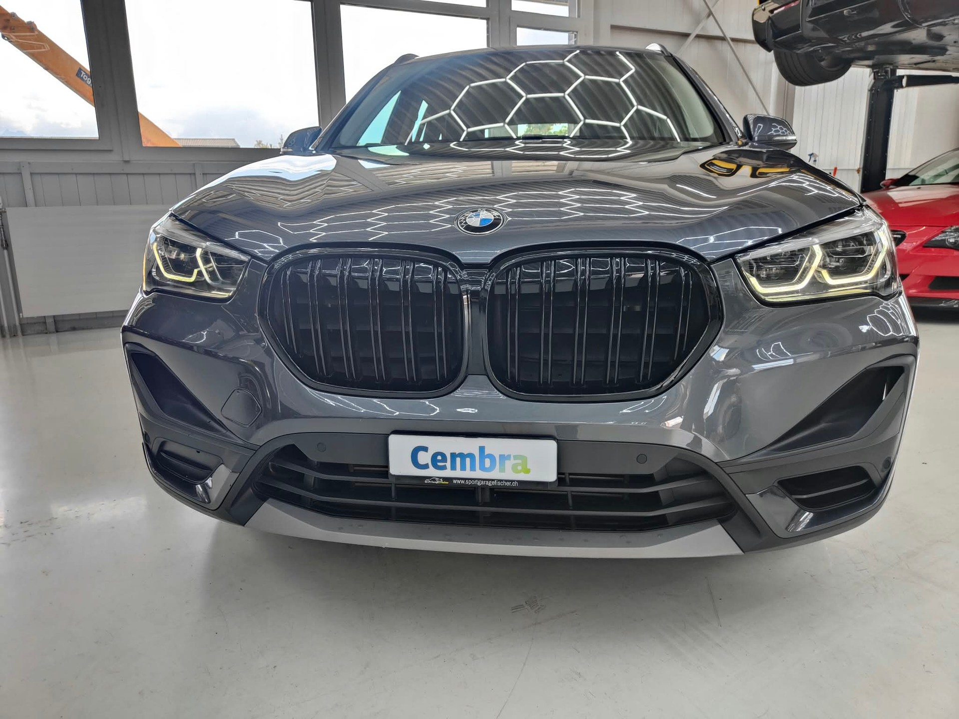 BMW X1 xDrive 20i Sport Line Steptronic-image-2