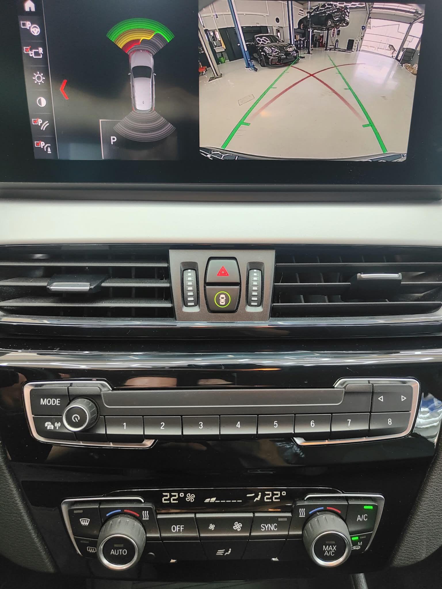 BMW X1 xDrive 20i Sport Line Steptronic-image-13