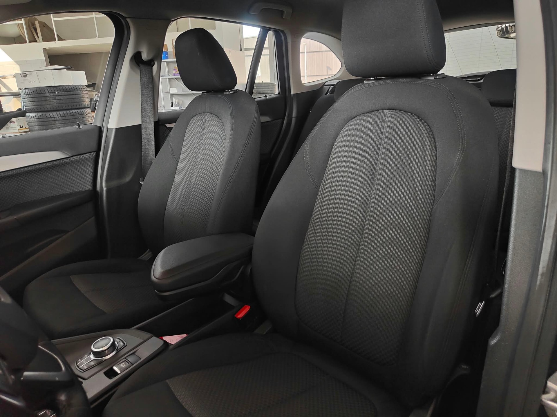 BMW X1 xDrive 20i Sport Line Steptronic-image-10