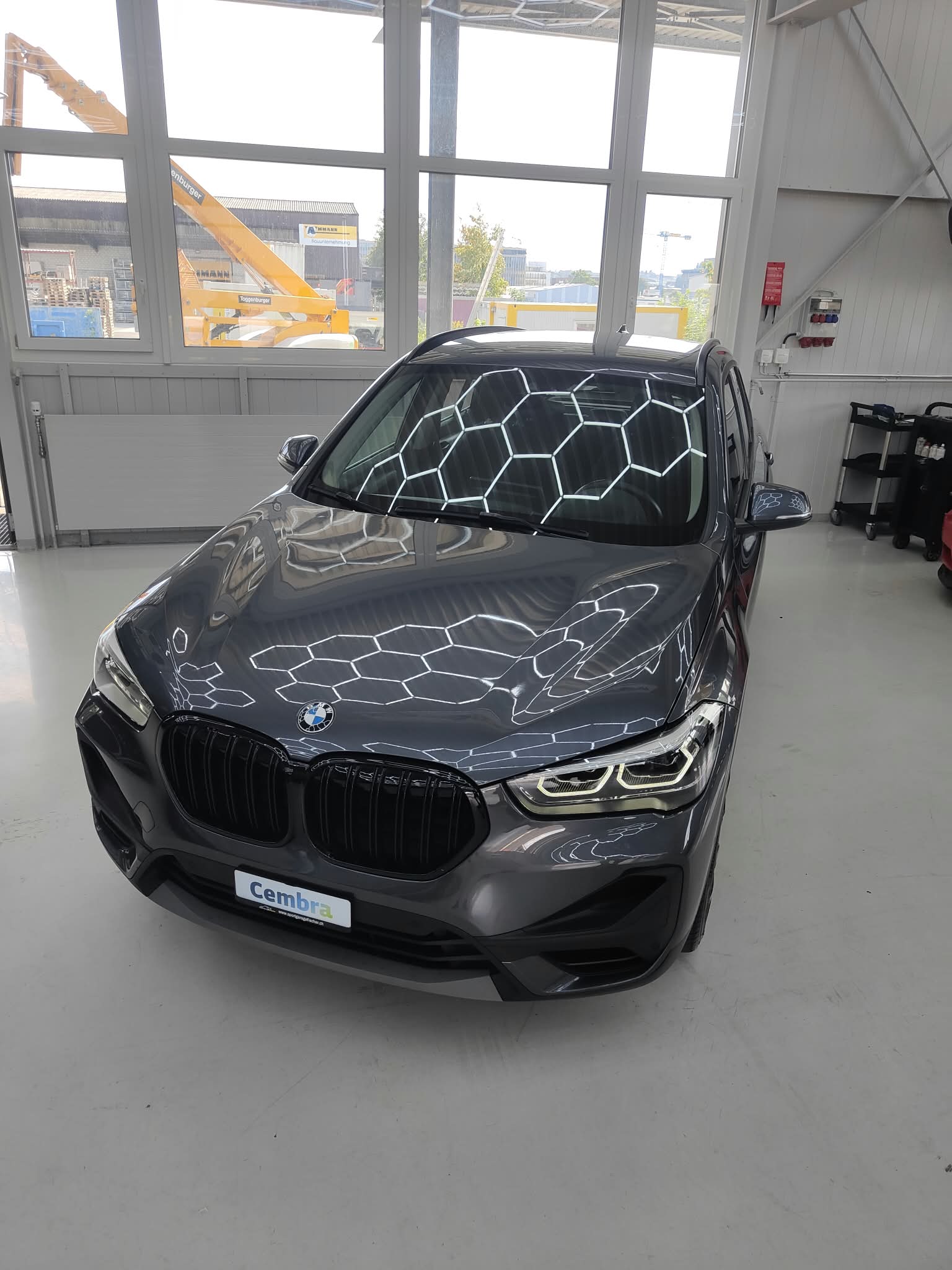 BMW X1 xDrive 20i Sport Line Steptronic-image-0