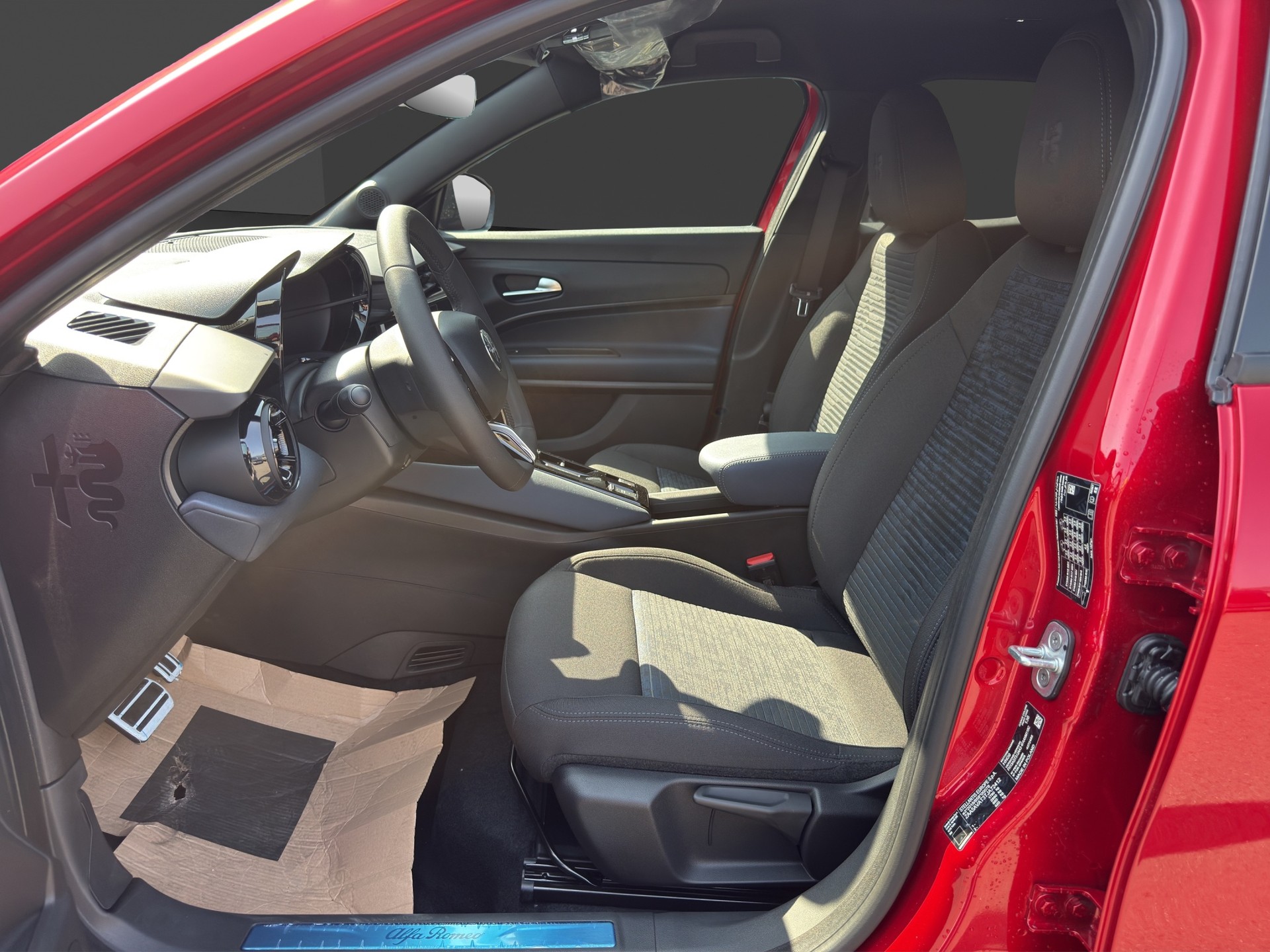 ALFA ROMEO Junior 1.2 48V Hybrid Sprint TECH-image-14
