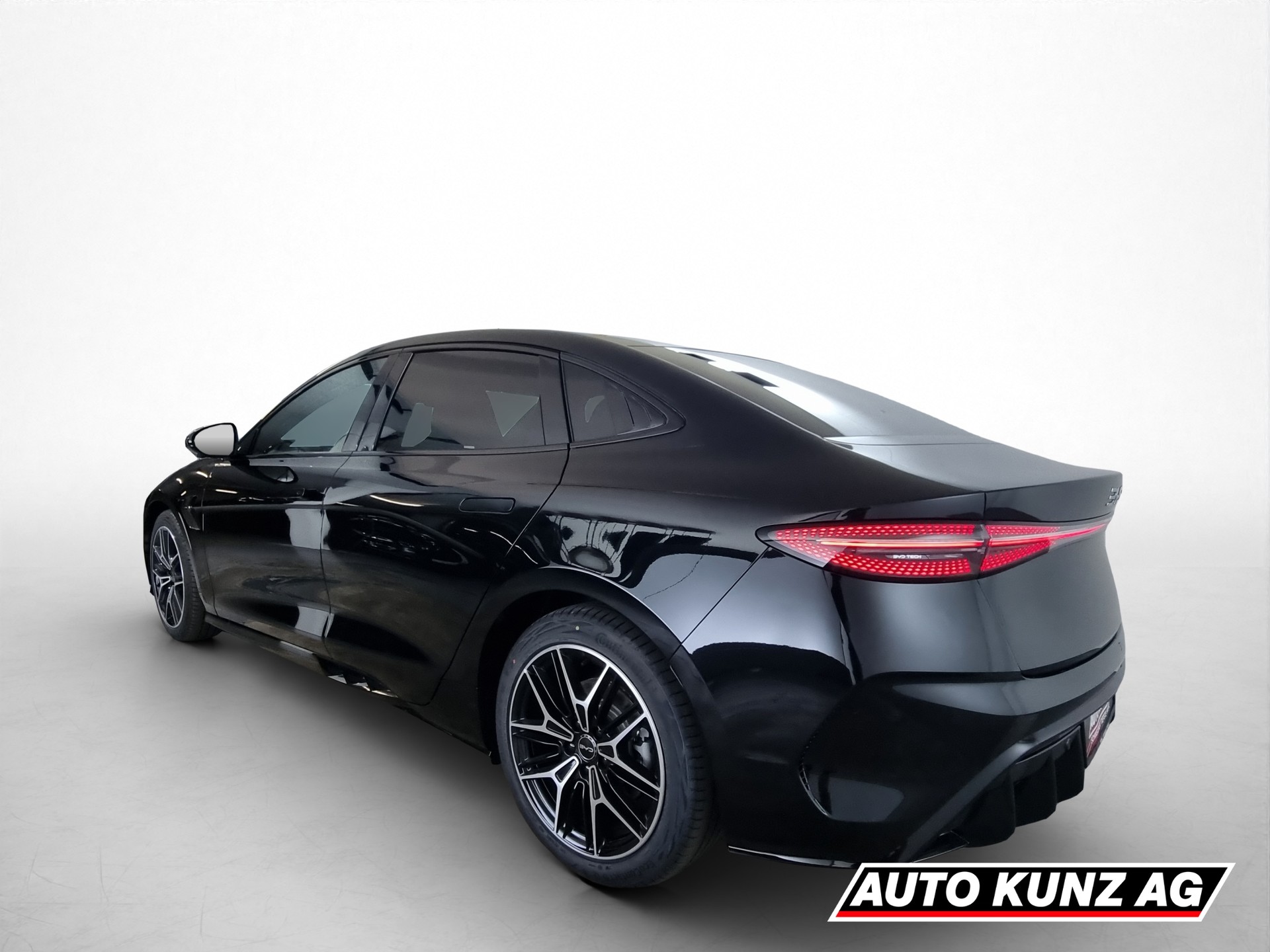 BYD Seal 82,2 kWh Excellence AWD-image-3