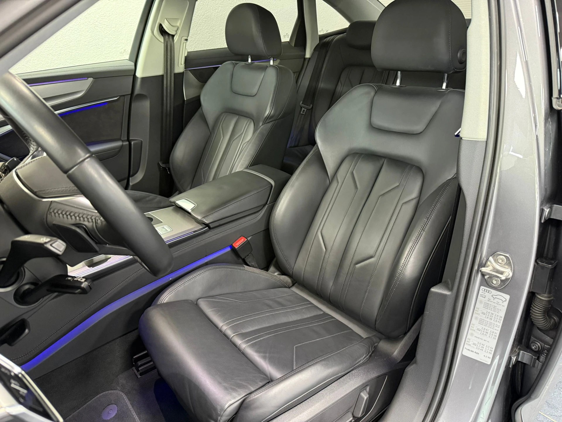 AUDI A6 Limousine 50 TDI Sport quattro tiptronic-image-14