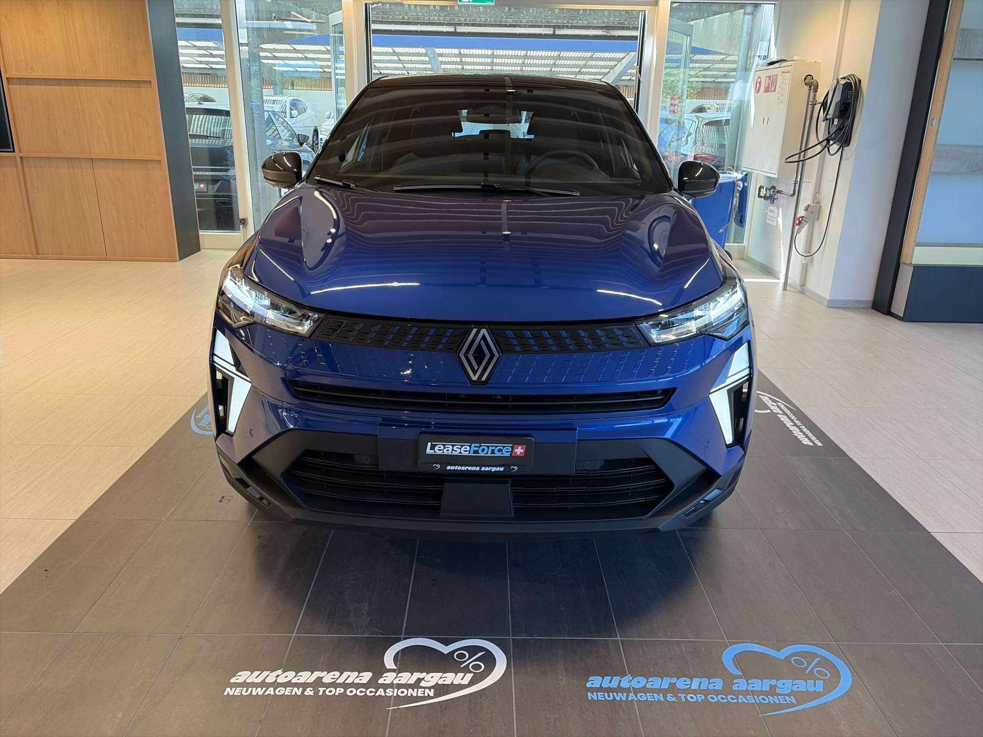 RENAULT Captur 1.8 E-Tech 160 Techno DHT-Automat-image-10