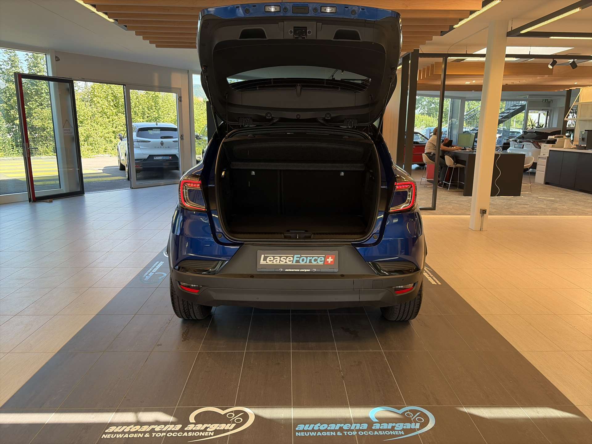 RENAULT Captur 1.8 E-Tech 160 Techno DHT-Automat-image-7