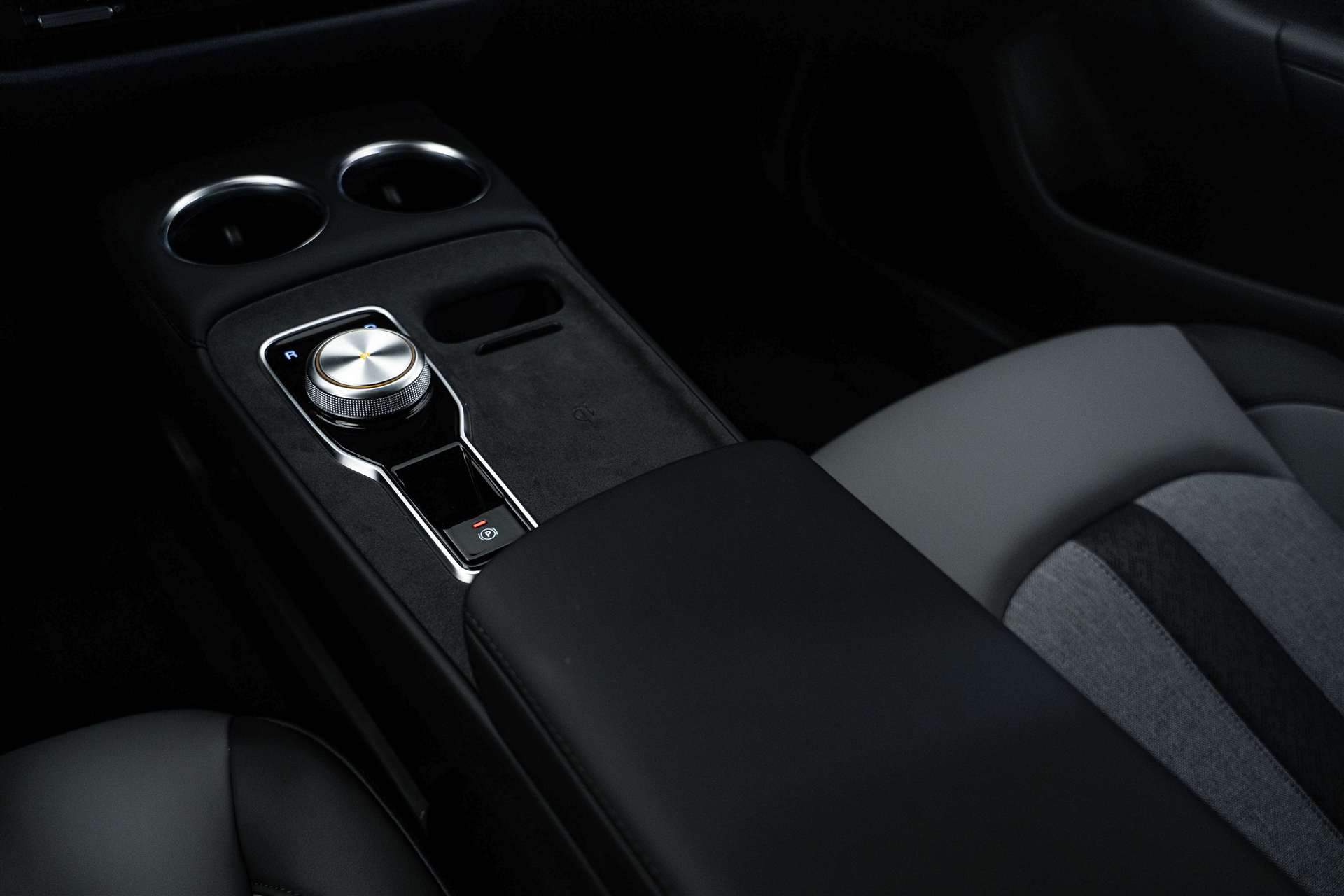 MG MG 4 EV 64kWh Premium Facelift Automat-image-28