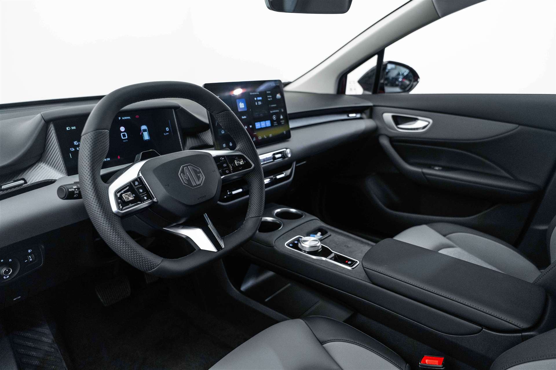 MG MG 4 EV 64kWh Premium Facelift Automat-image-7