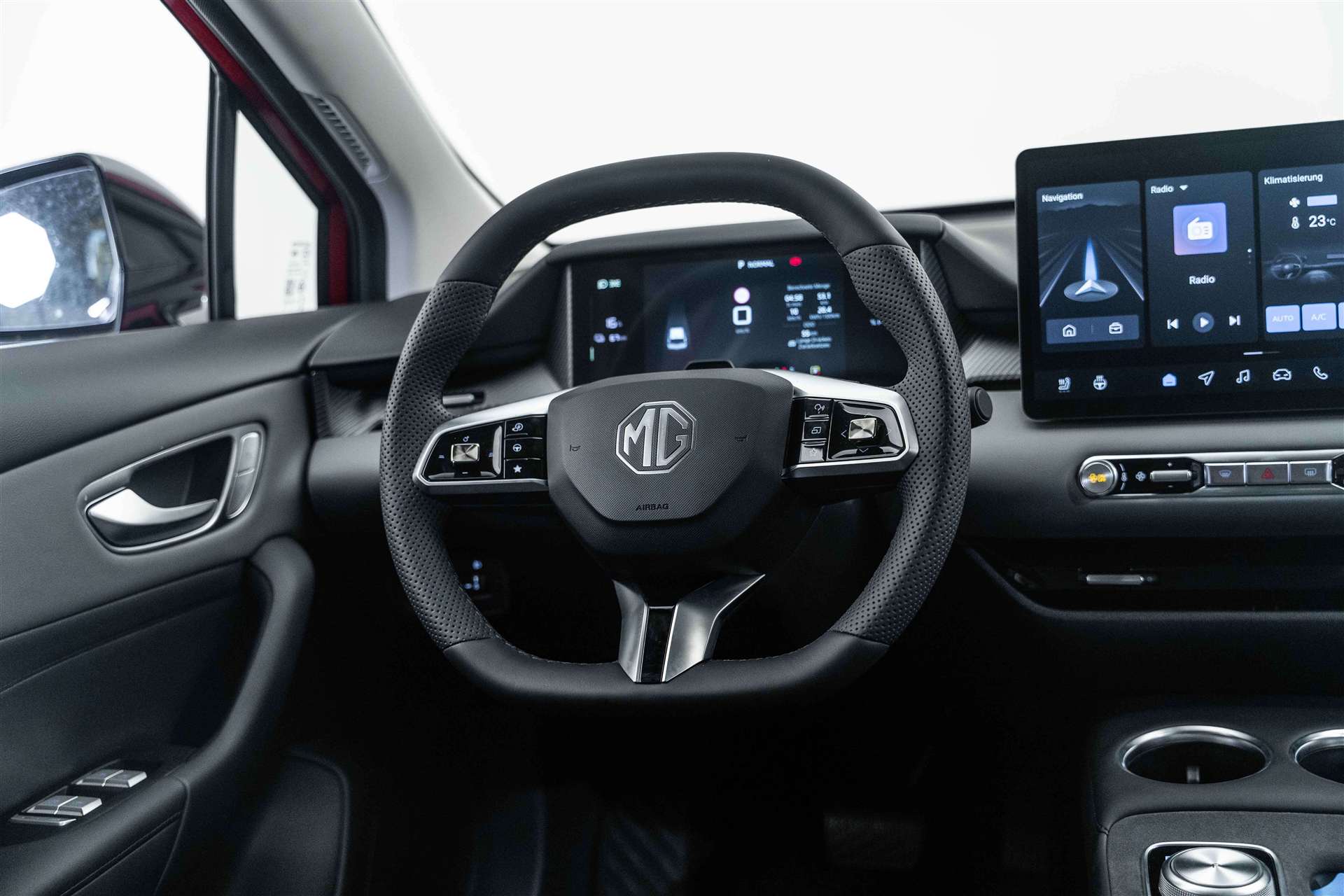 MG MG 4 EV 64kWh Premium Facelift Automat-image-9