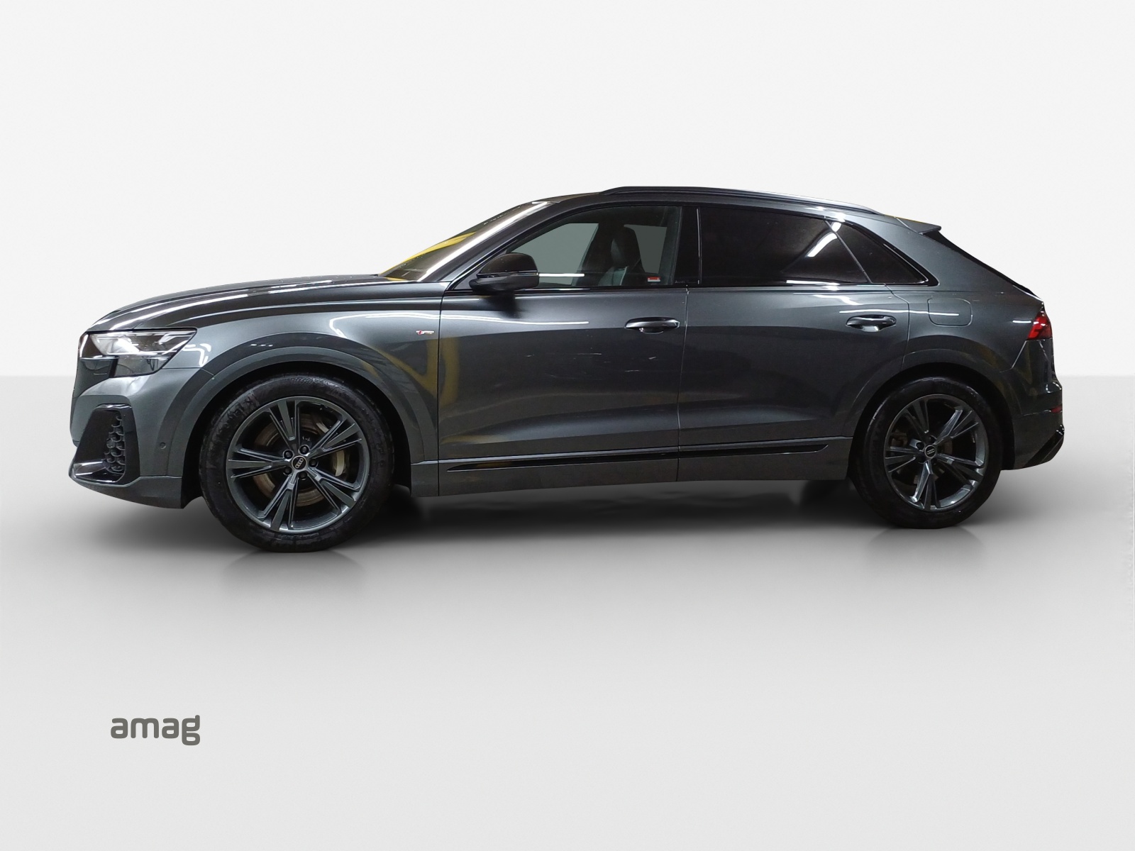 AUDI Q8 SUV TFSI e quattro 290 kW Attraction tiptronic-showroom-element-1