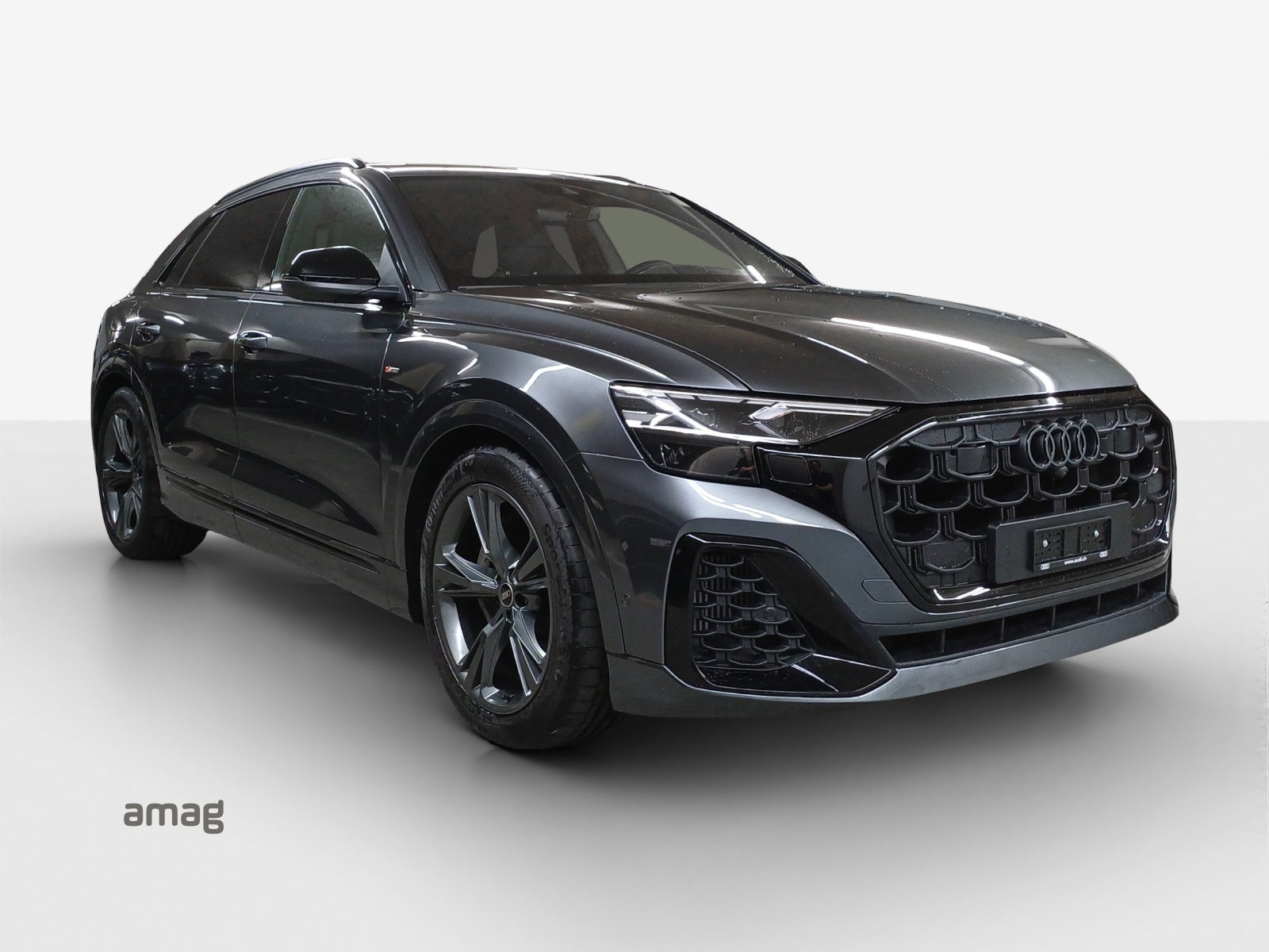 AUDI Q8 SUV TFSI e quattro 290 kW Attraction tiptronic-image-6