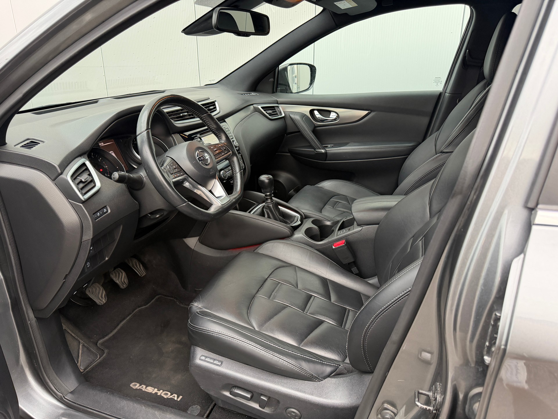 NISSAN Qashqai 1.6 DIG-T tekna + FACELIFT-image-8
