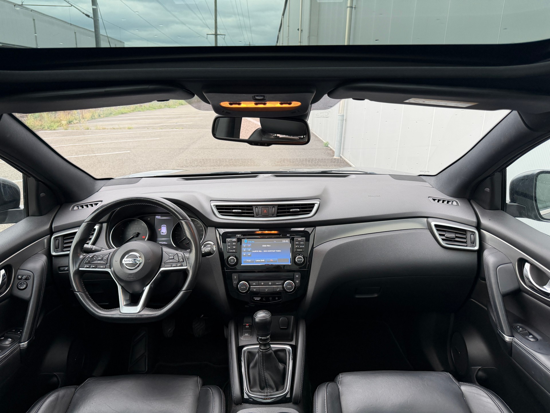 NISSAN Qashqai 1.6 DIG-T tekna + FACELIFT-image-11