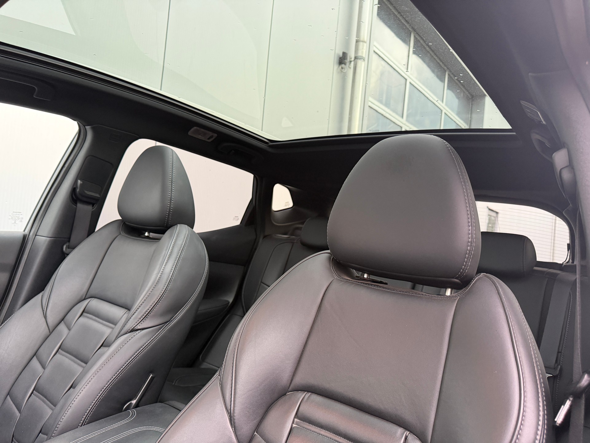 NISSAN Qashqai 1.6 DIG-T tekna + FACELIFT-image-13