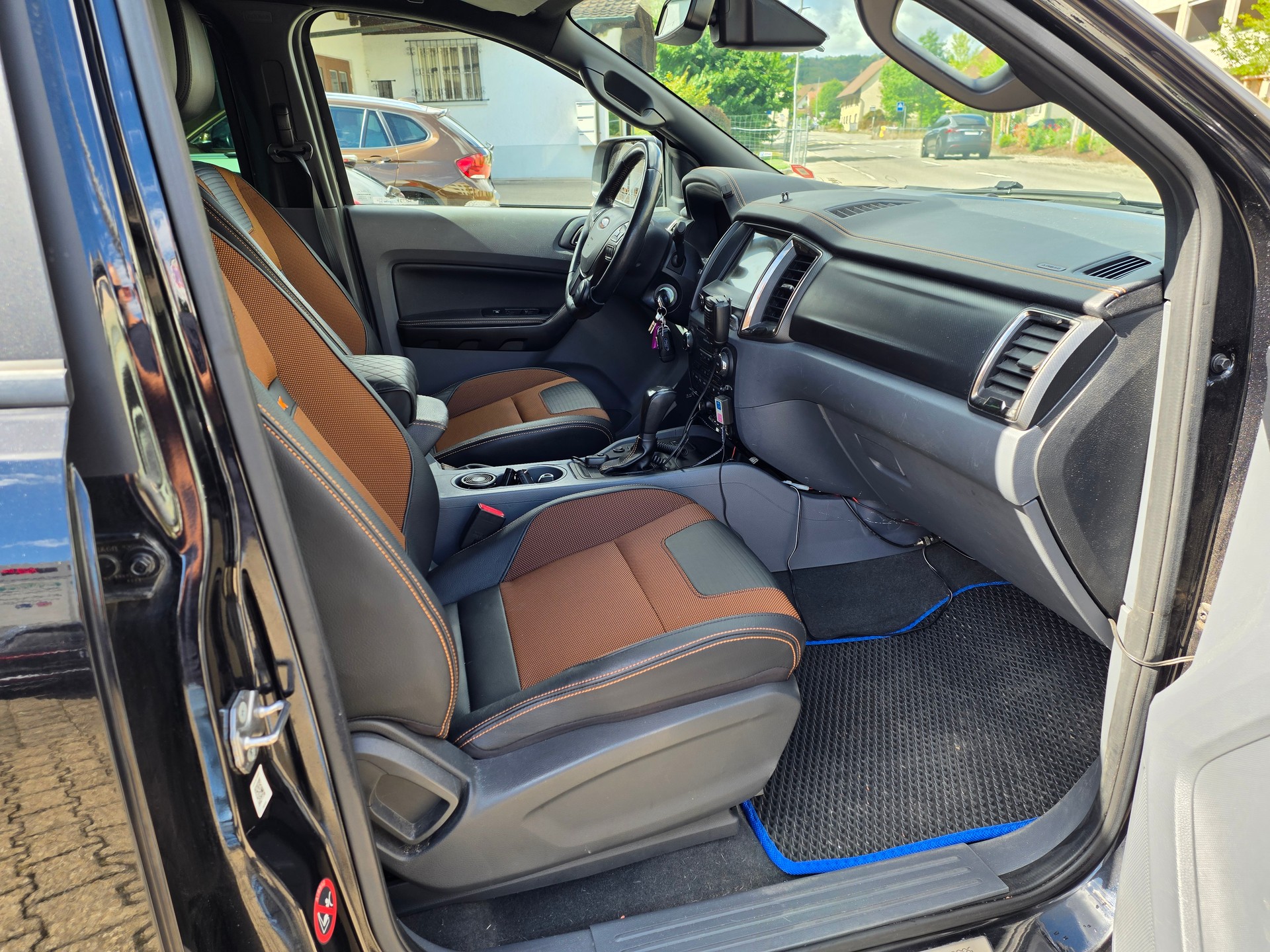 FORD Ranger Wildtrak 3.2 TDCi 4x4 A-image-10