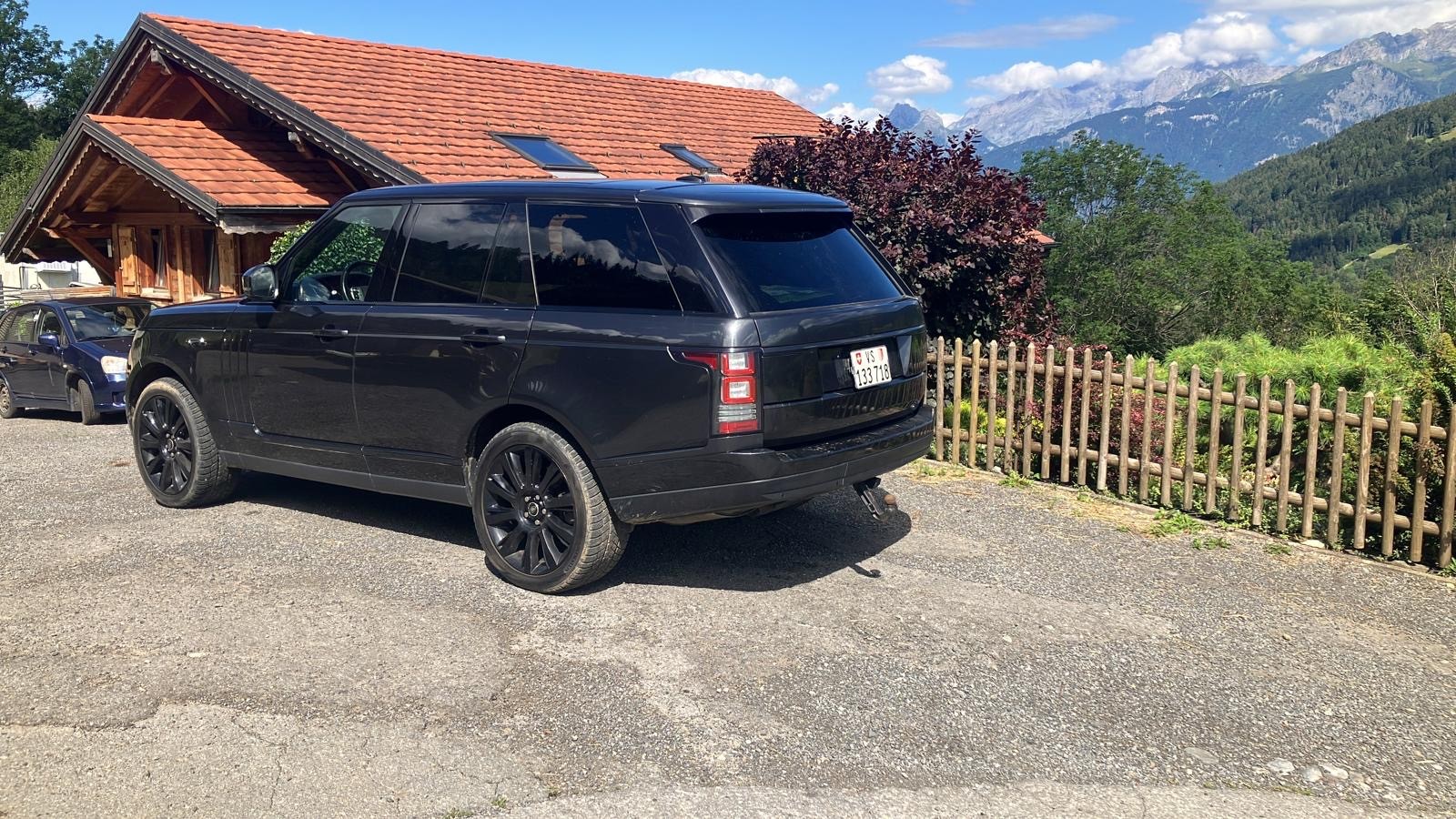 LAND ROVER 4.4 SDV8 Autobiography-image-6