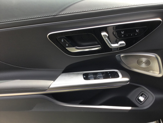 MERCEDES-BENZ CLE 300 4M Cabrio-image-9