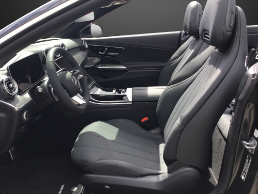 MERCEDES-BENZ CLE 300 4M Cabrio-image-6