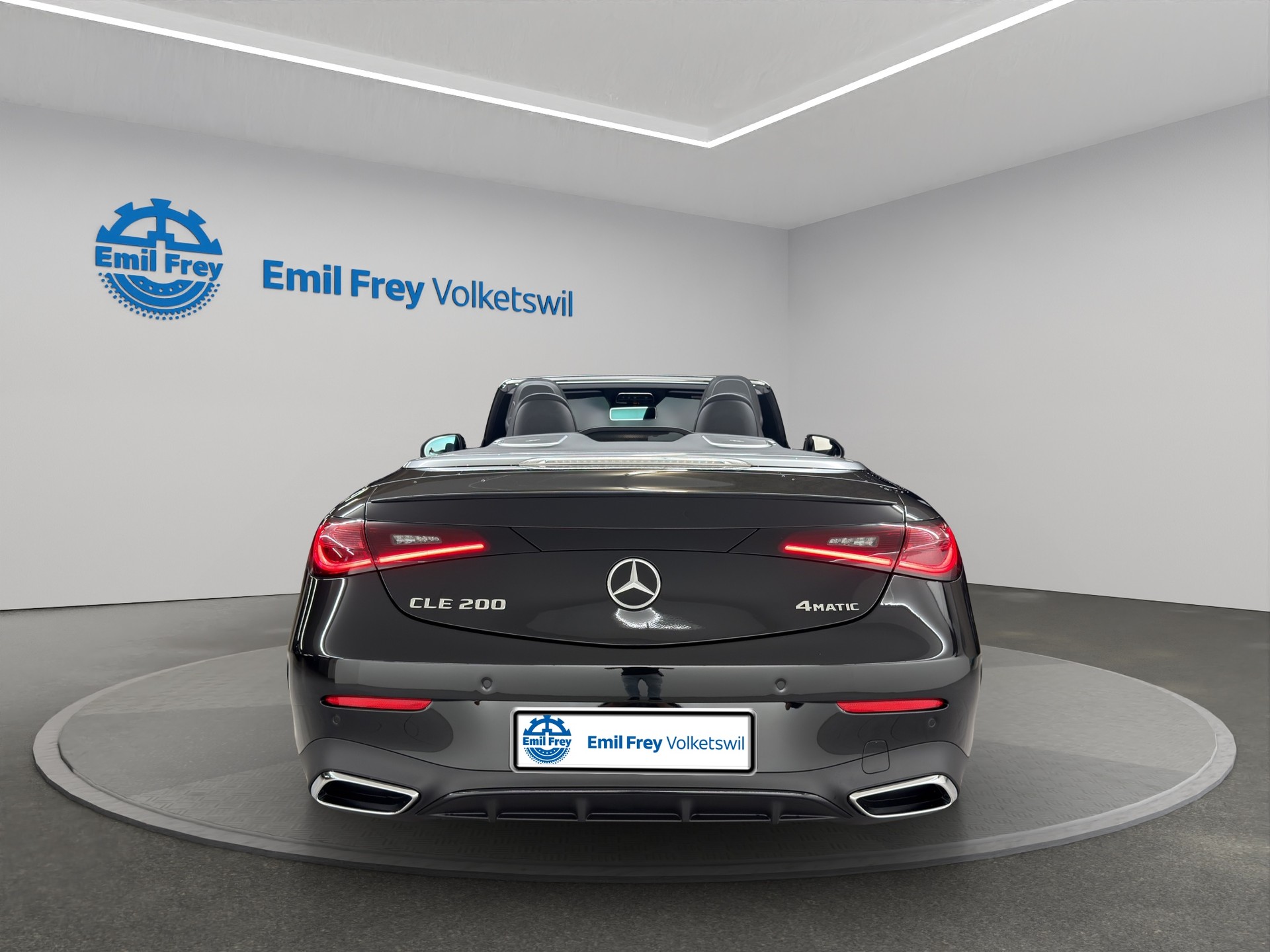 MERCEDES-BENZ CLE 200 AMG Line 4matic Cabriolet-image-8