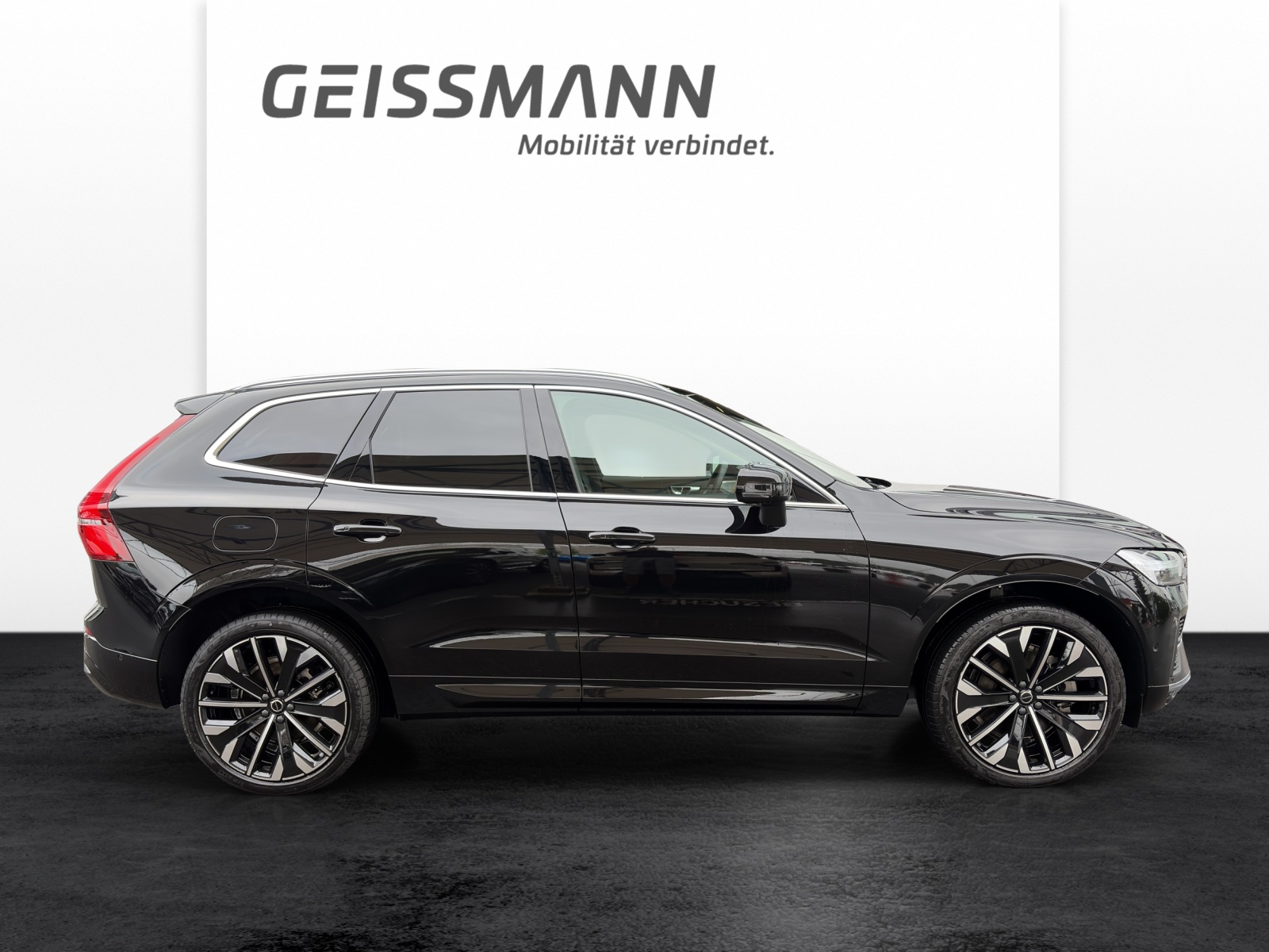 VOLVO XC60 2.0 T8 TE Ultra Bright eAWD-image-3