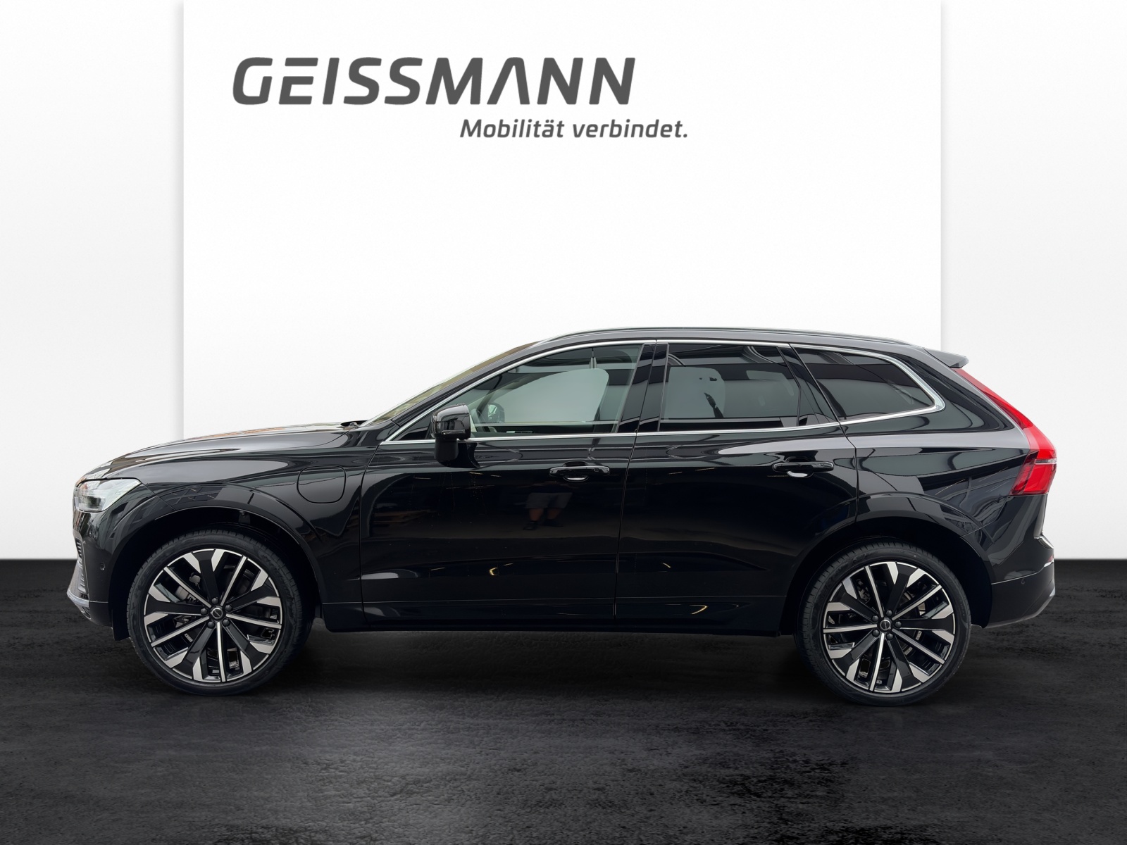 VOLVO XC60 2.0 T8 TE Ultra Bright eAWD-image-2