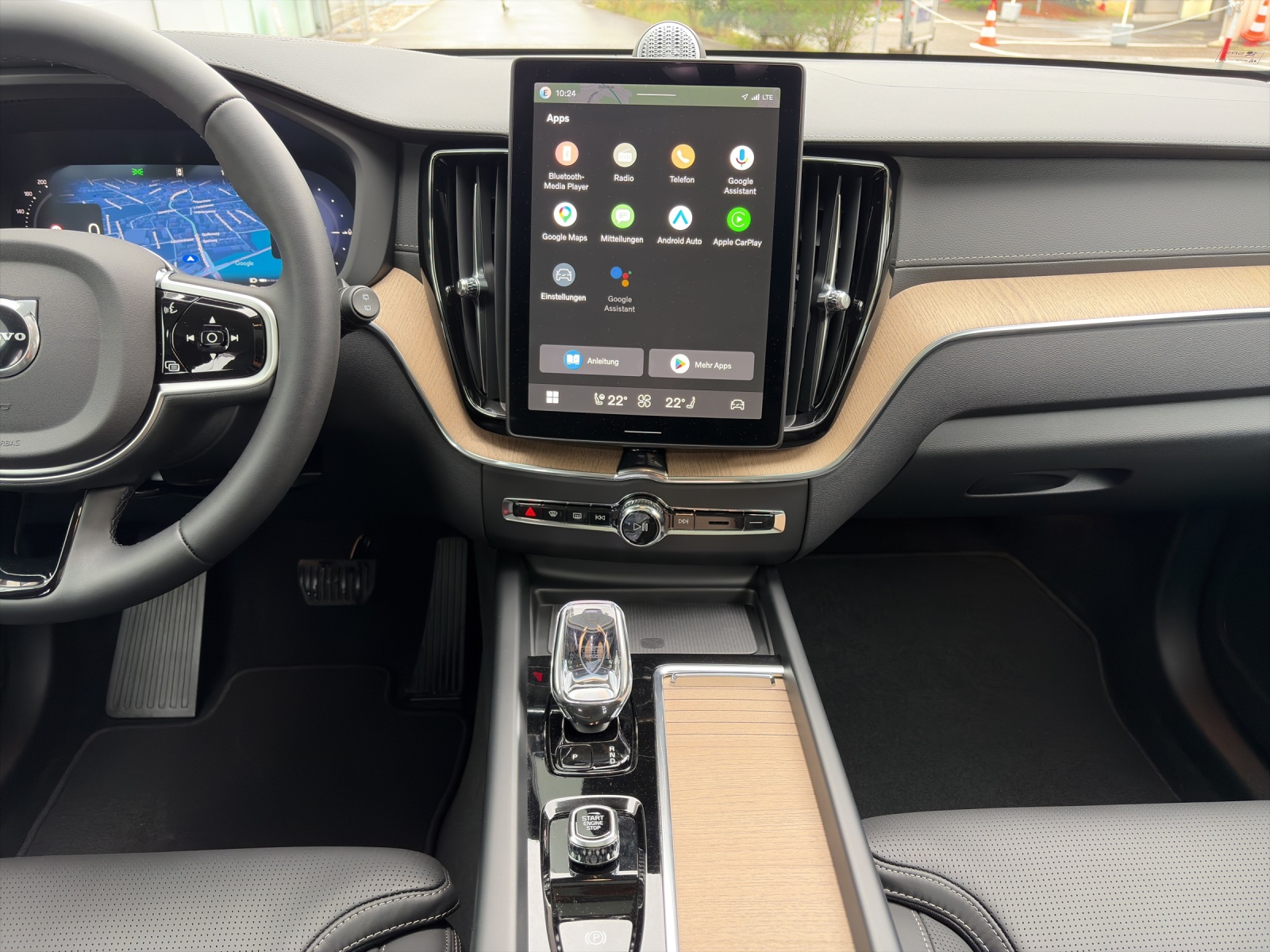 VOLVO XC60 2.0 T8 TE Ultra Bright eAWD-image-12