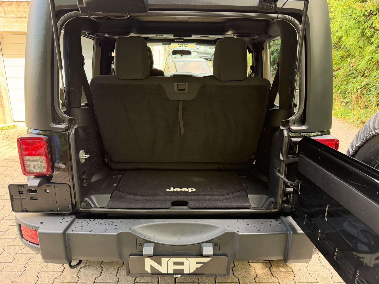 JEEP Wrangler 3.6 Sport Automatic-image-20