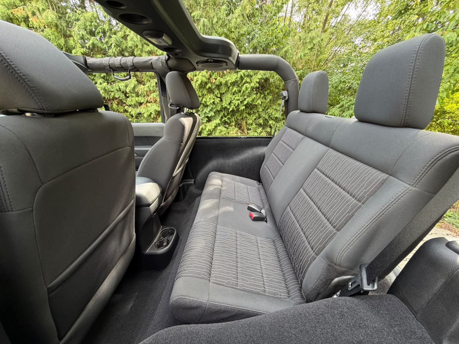 JEEP Wrangler 3.6 Sport Automatic-image-19