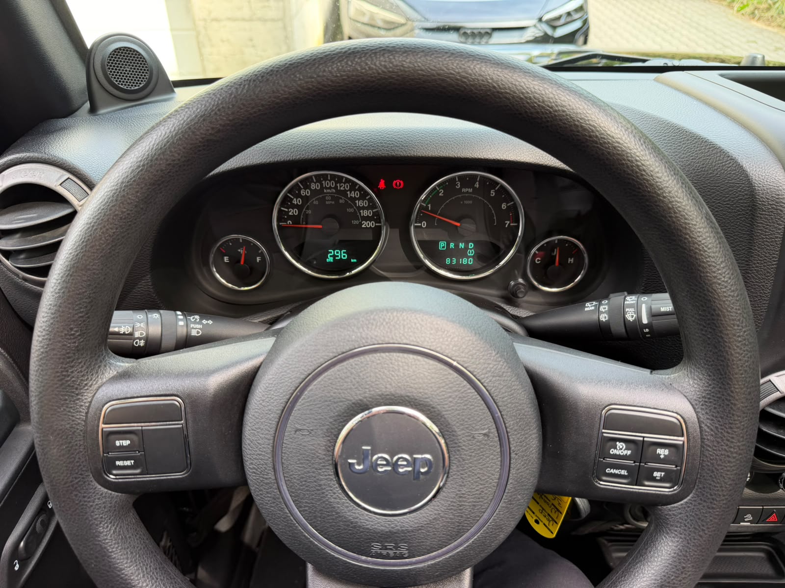 JEEP Wrangler 3.6 Sport Automatic-image-28