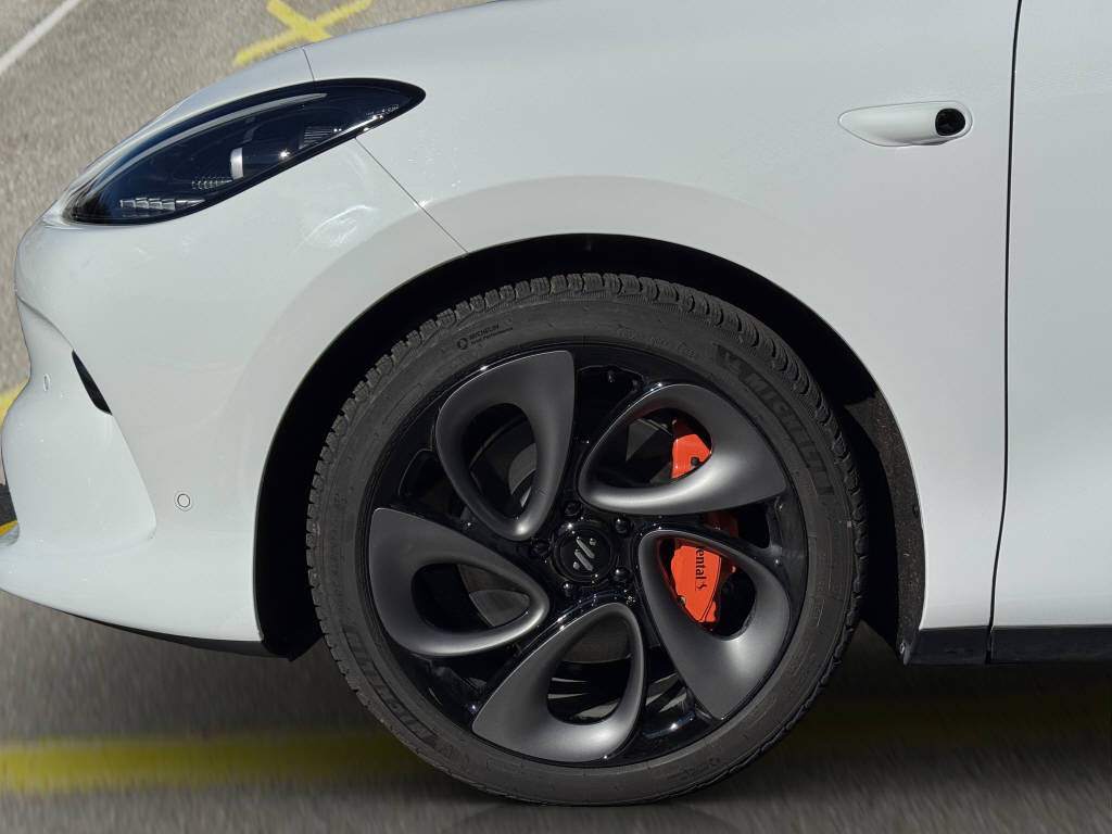 MG IM6 100 kWh Performance 21 4WD 751 ch-image-18
