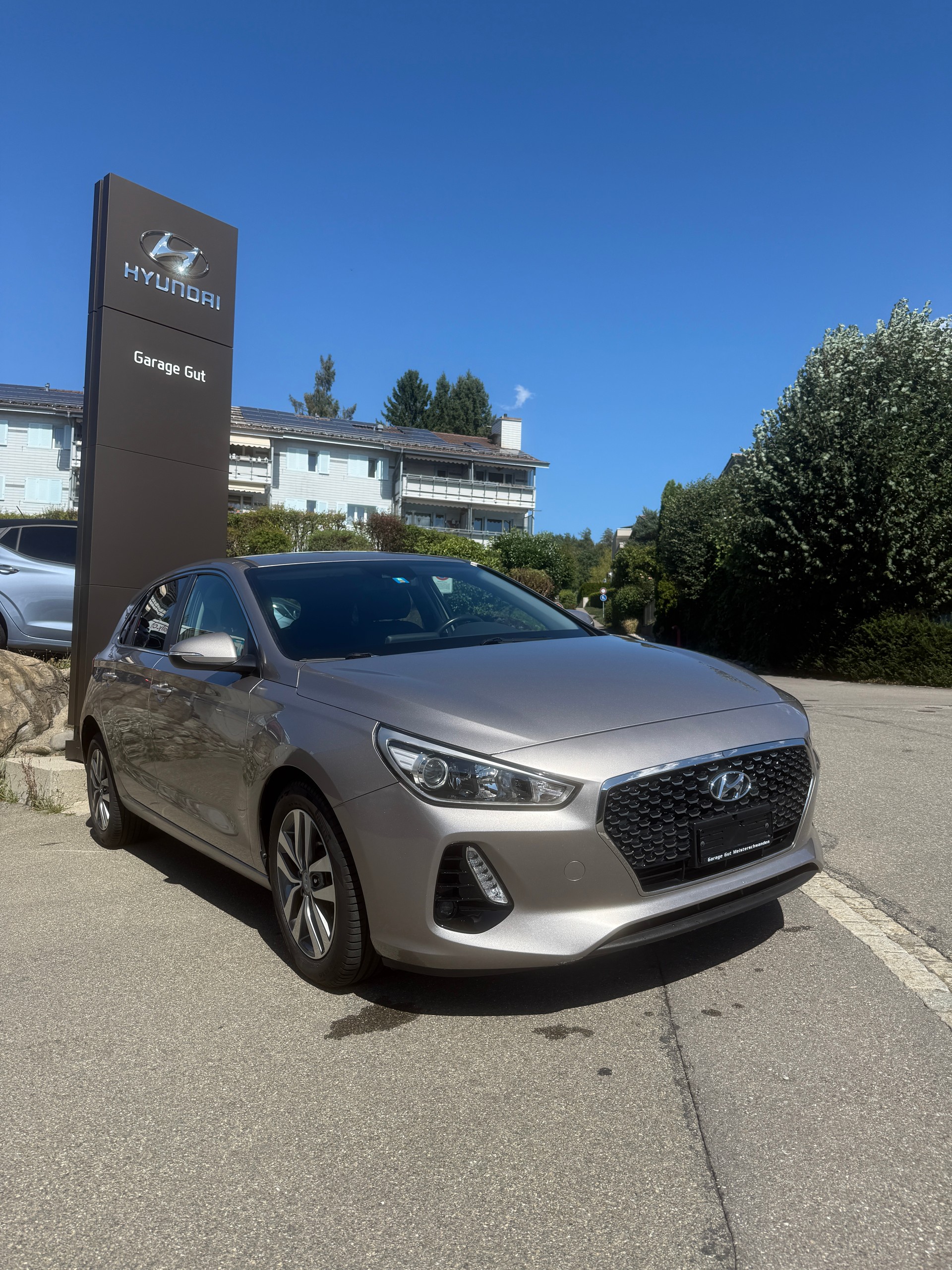 HYUNDAI i30 1.6 CRDi Amplia DCT-image-0