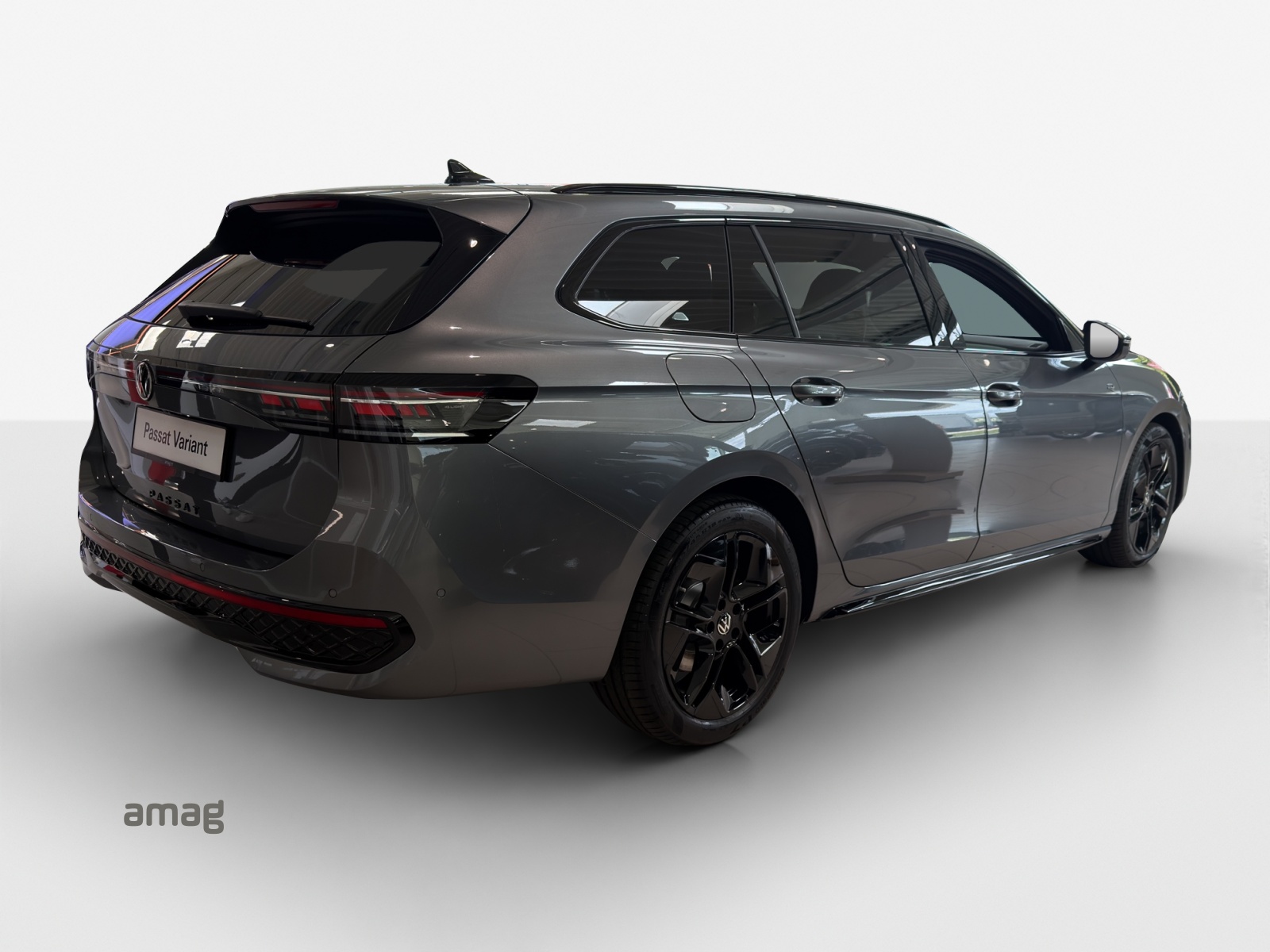 VW Passat Variant R-Line 2.0TDI 193PS 4M-image-4