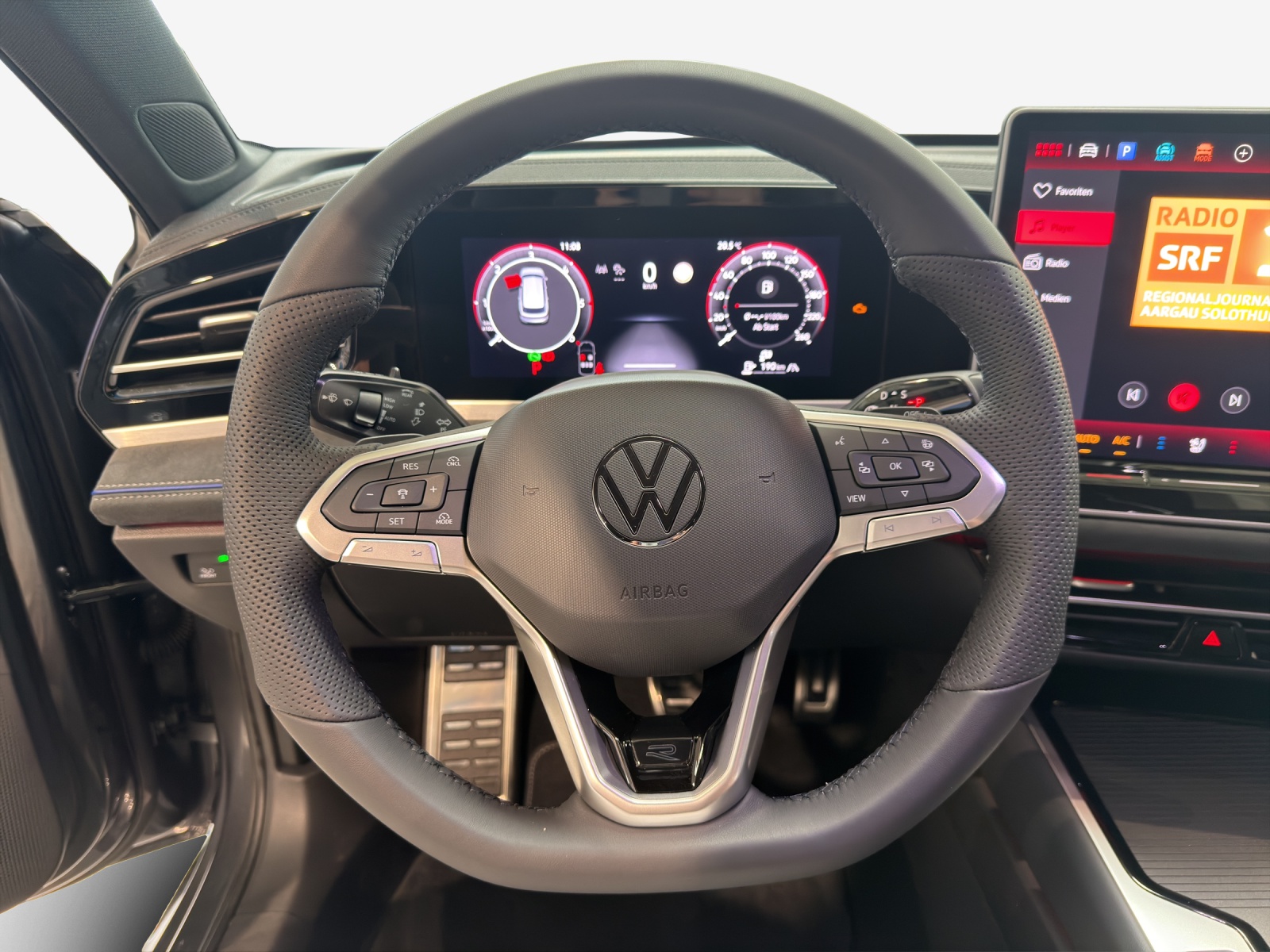 VW Passat Variant R-Line 2.0TDI 193PS 4M-image-9