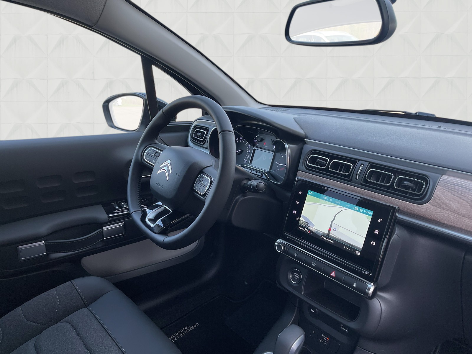 CITROEN C3 1.2i Swiss Edition EAT6-image-9